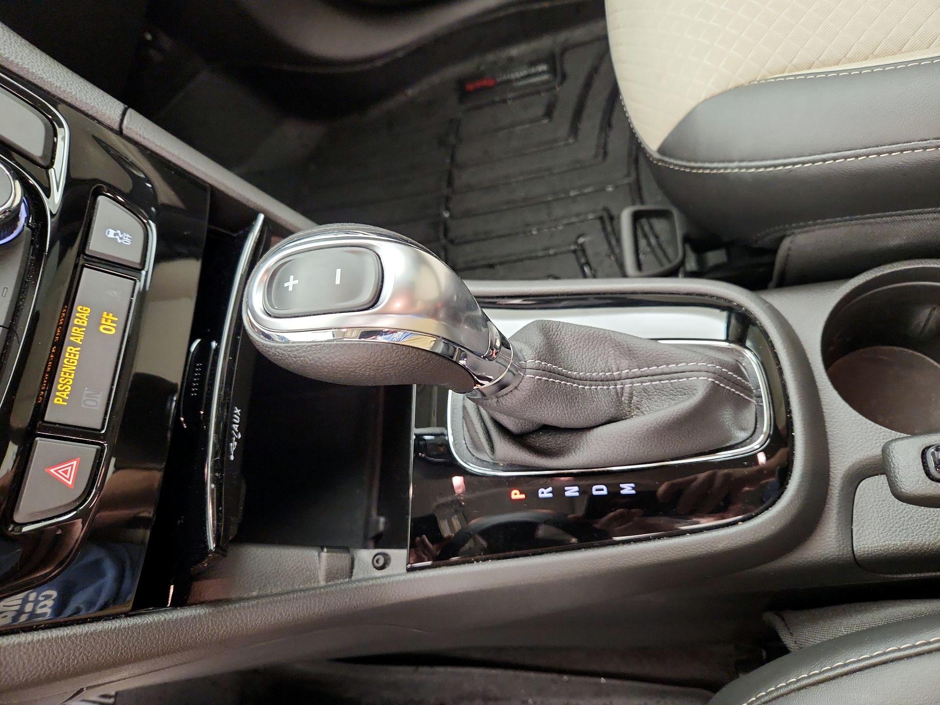 Thumbnail: 2019 Buick Encore - 17