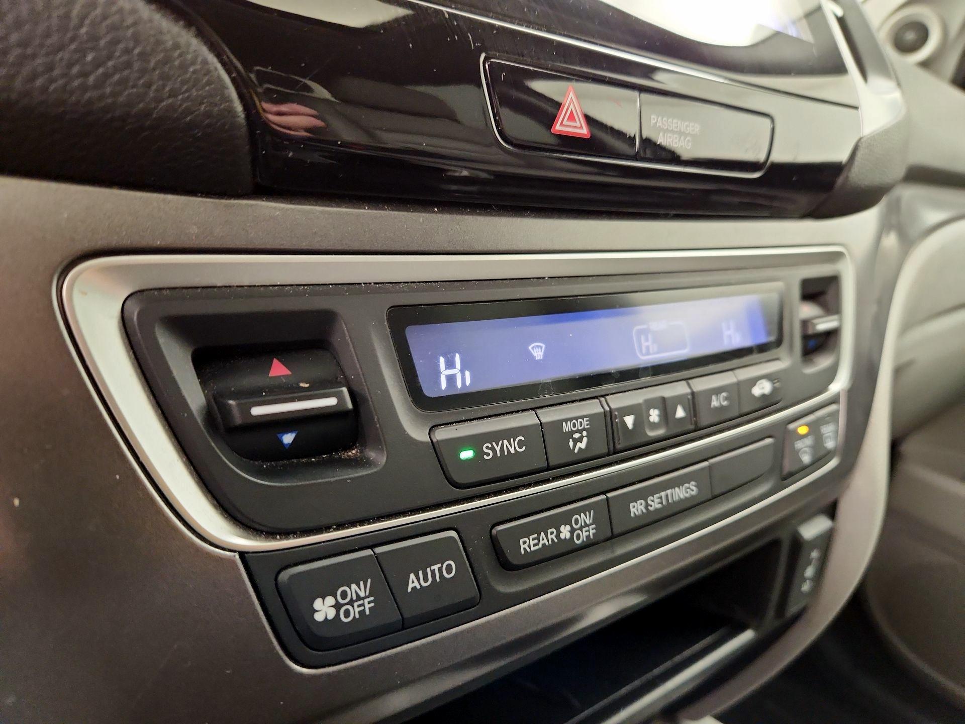 Thumbnail: 2019 Honda Ridgeline - 17