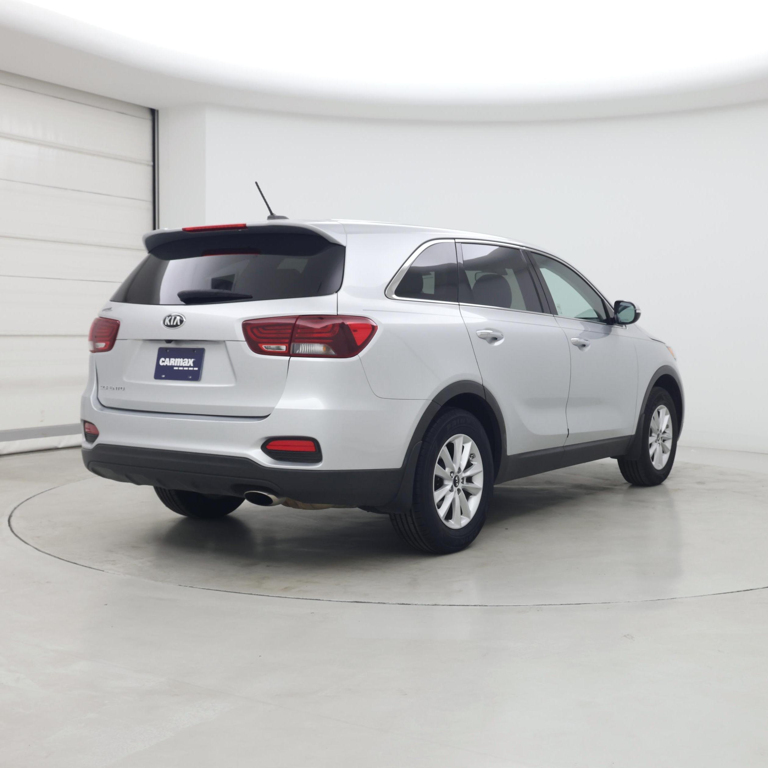 Thumbnail: 2019 Kia Sorento - 8