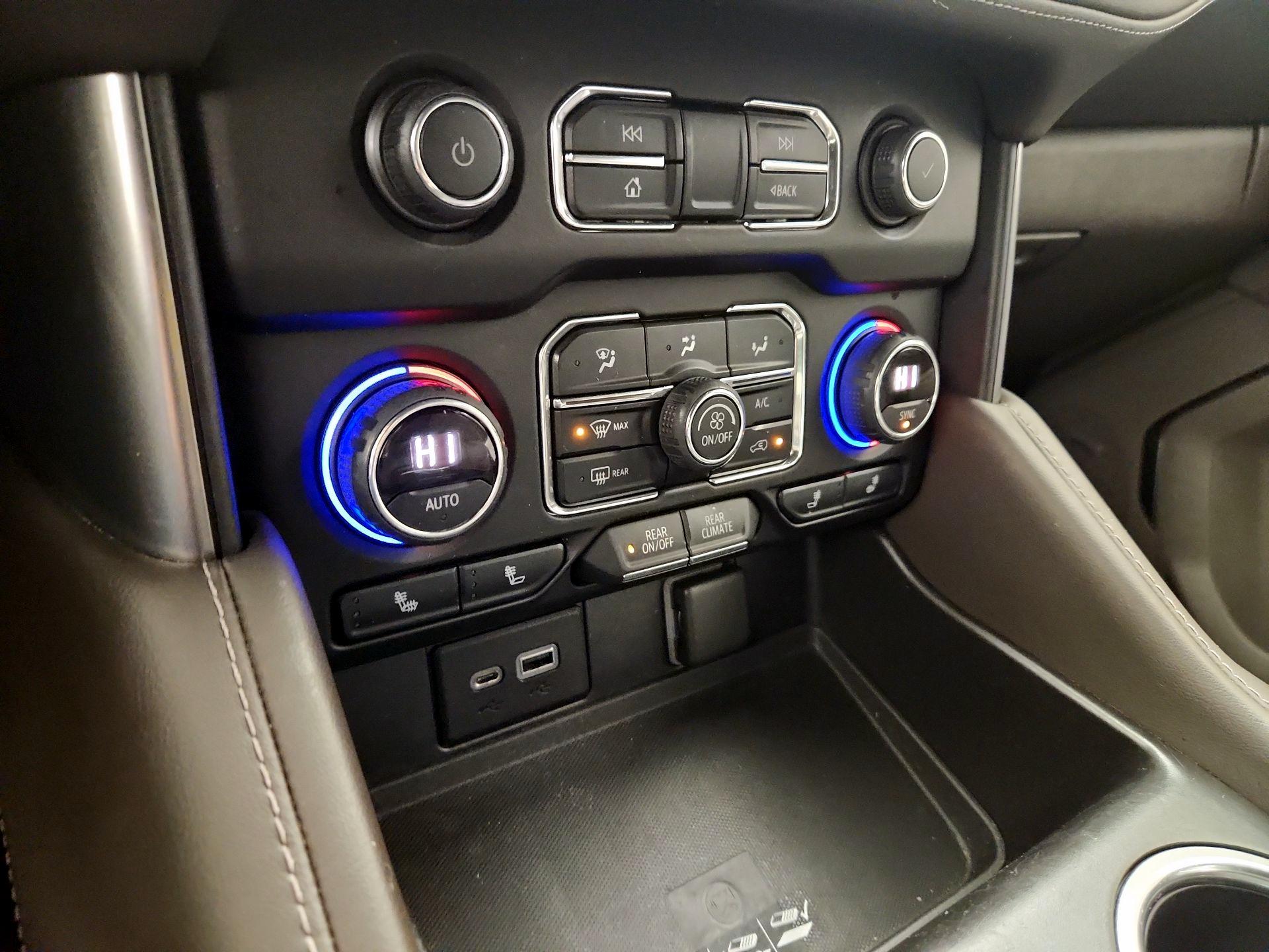 Thumbnail: 2022 Chevrolet Tahoe - 14