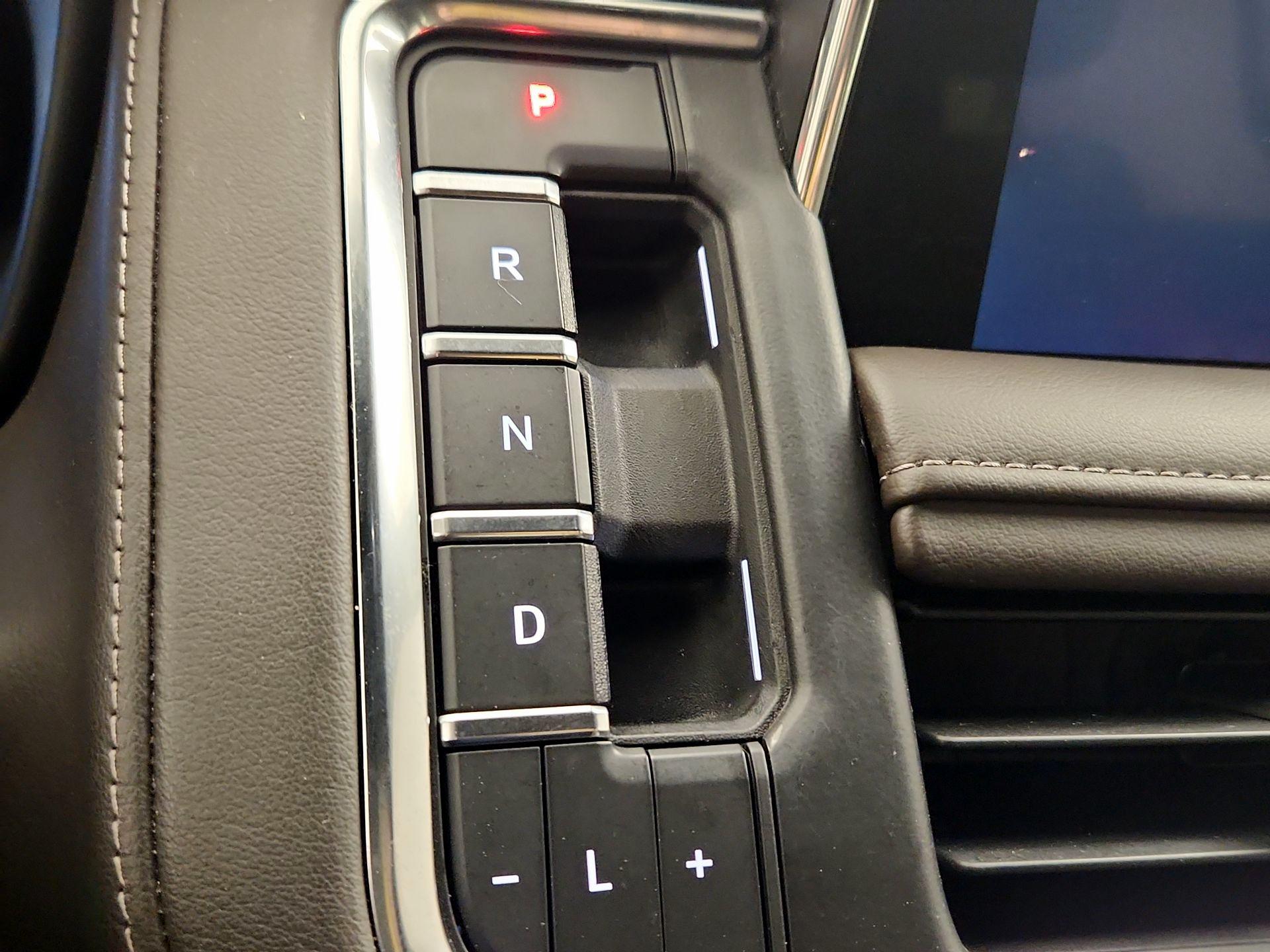 Thumbnail: 2022 Chevrolet Tahoe - 15