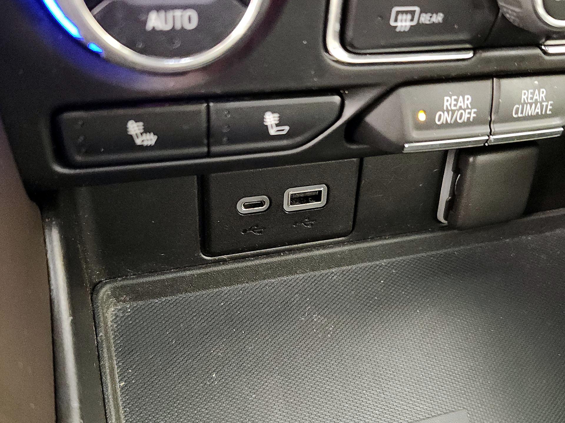 Thumbnail: 2022 Chevrolet Tahoe - 16