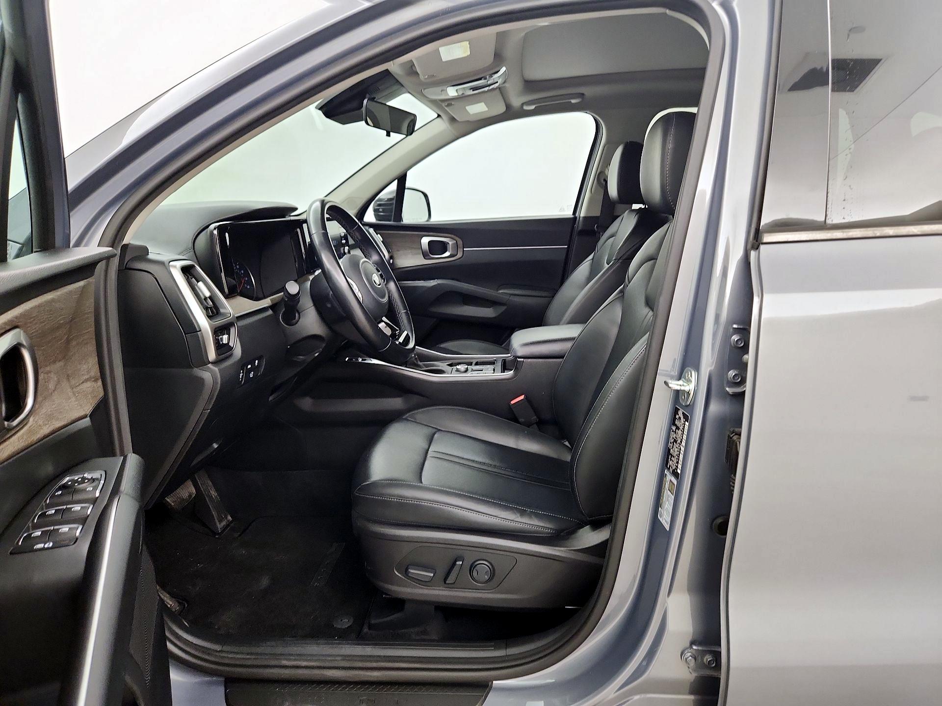 Thumbnail: 2021 Kia Sorento - 11