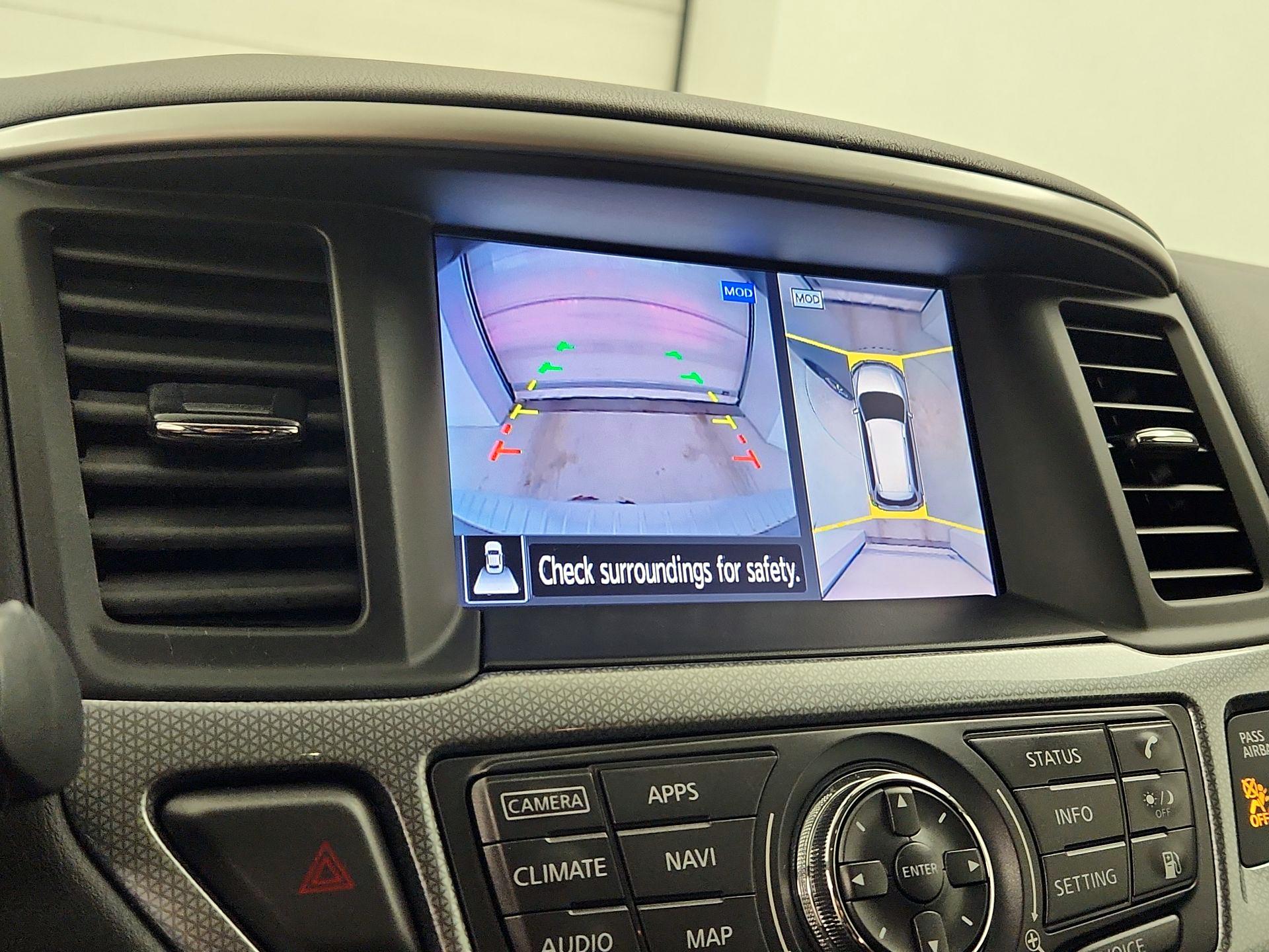 Thumbnail: 2018 Nissan Pathfinder - 15