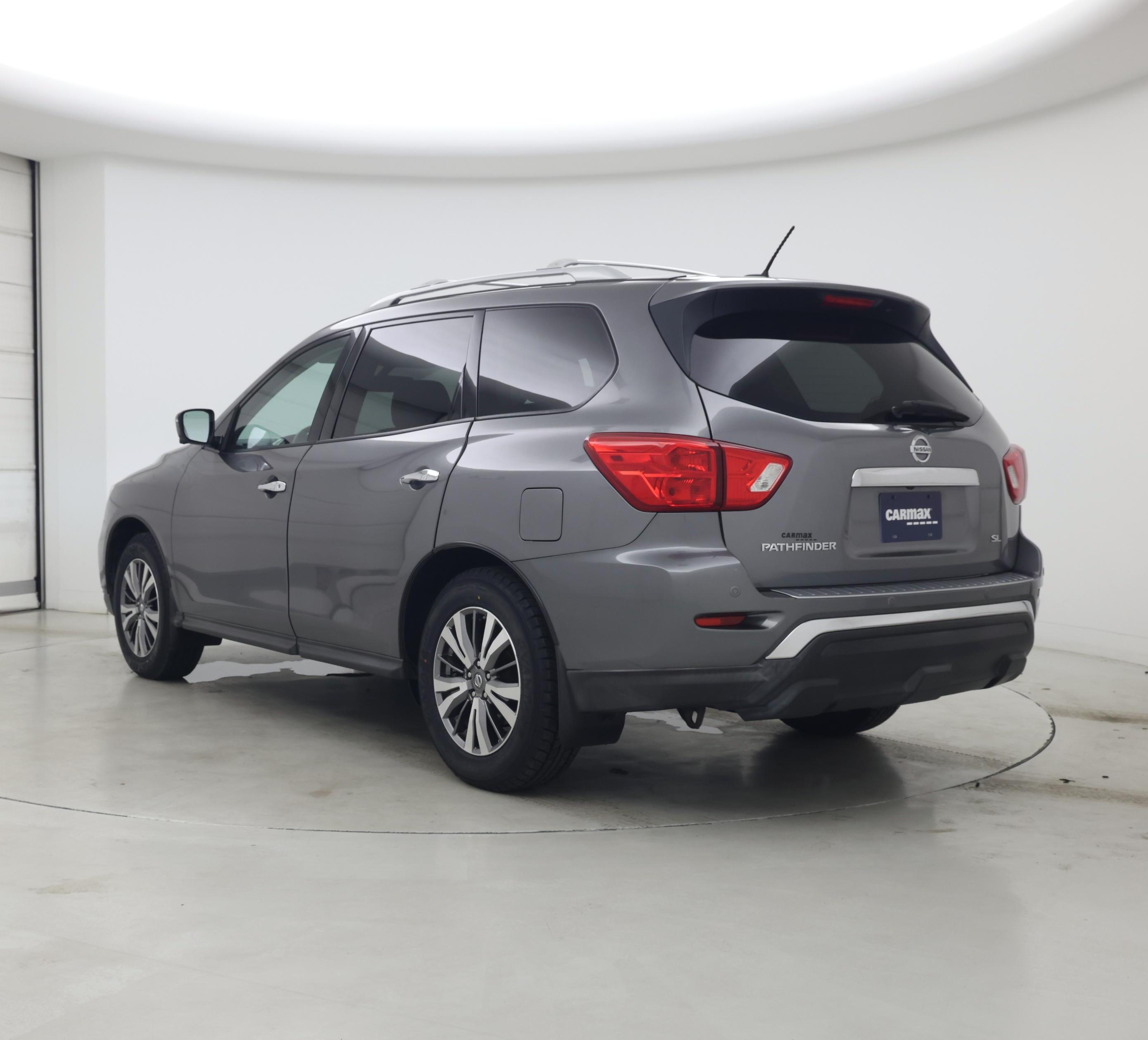 Thumbnail: 2018 Nissan Pathfinder - 2