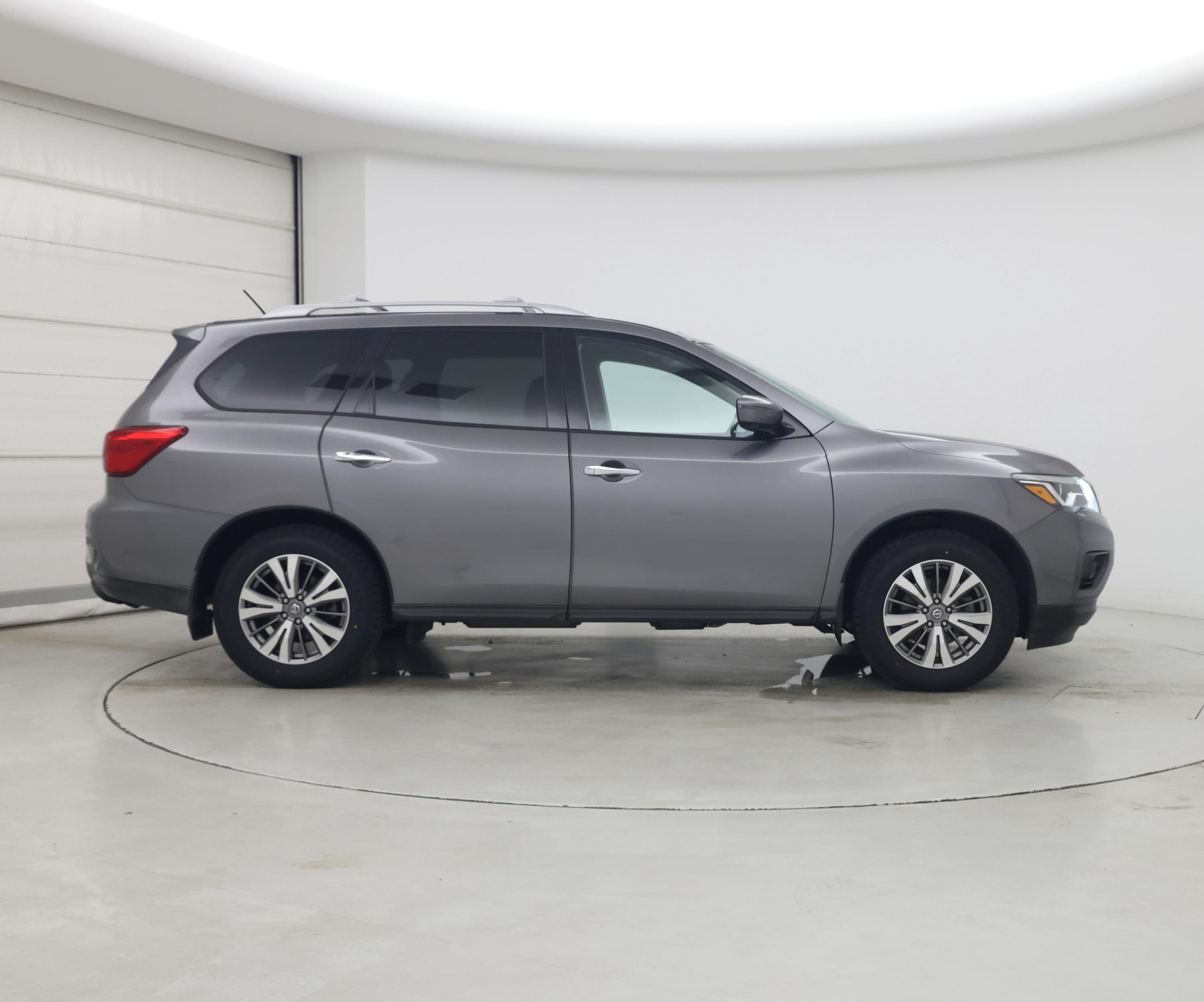 Thumbnail: 2018 Nissan Pathfinder - 7