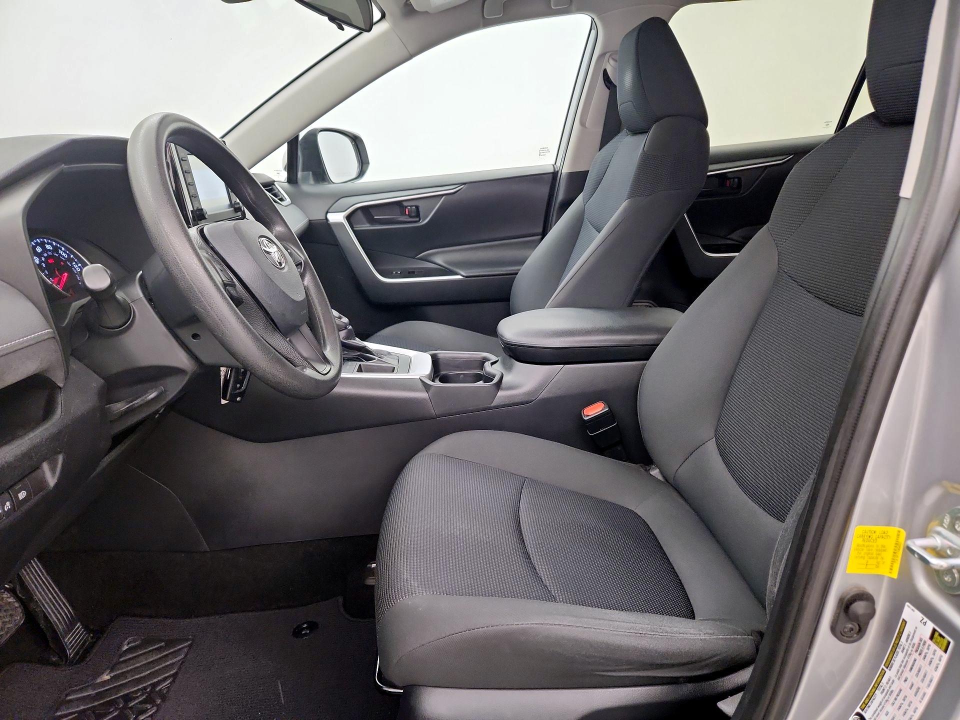 Thumbnail: 2019 Toyota RAV4 - 11