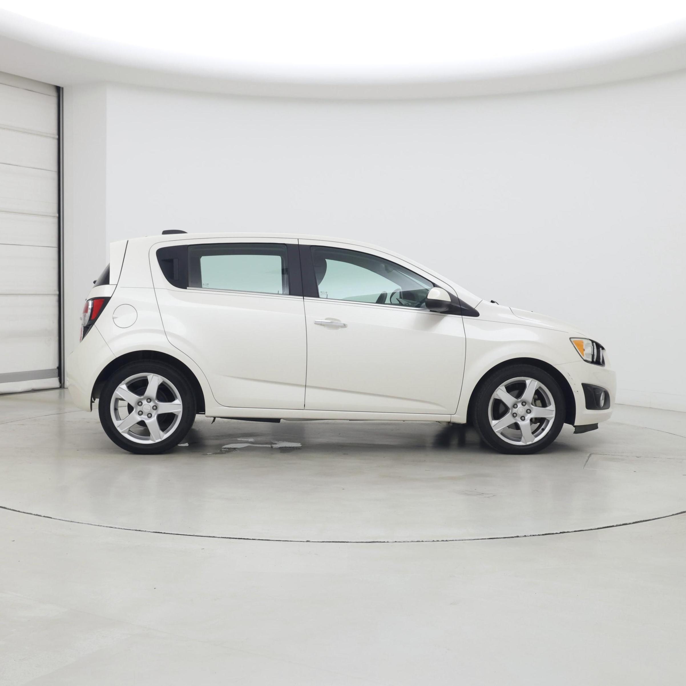 Thumbnail: 2015 Chevrolet Sonic - 7