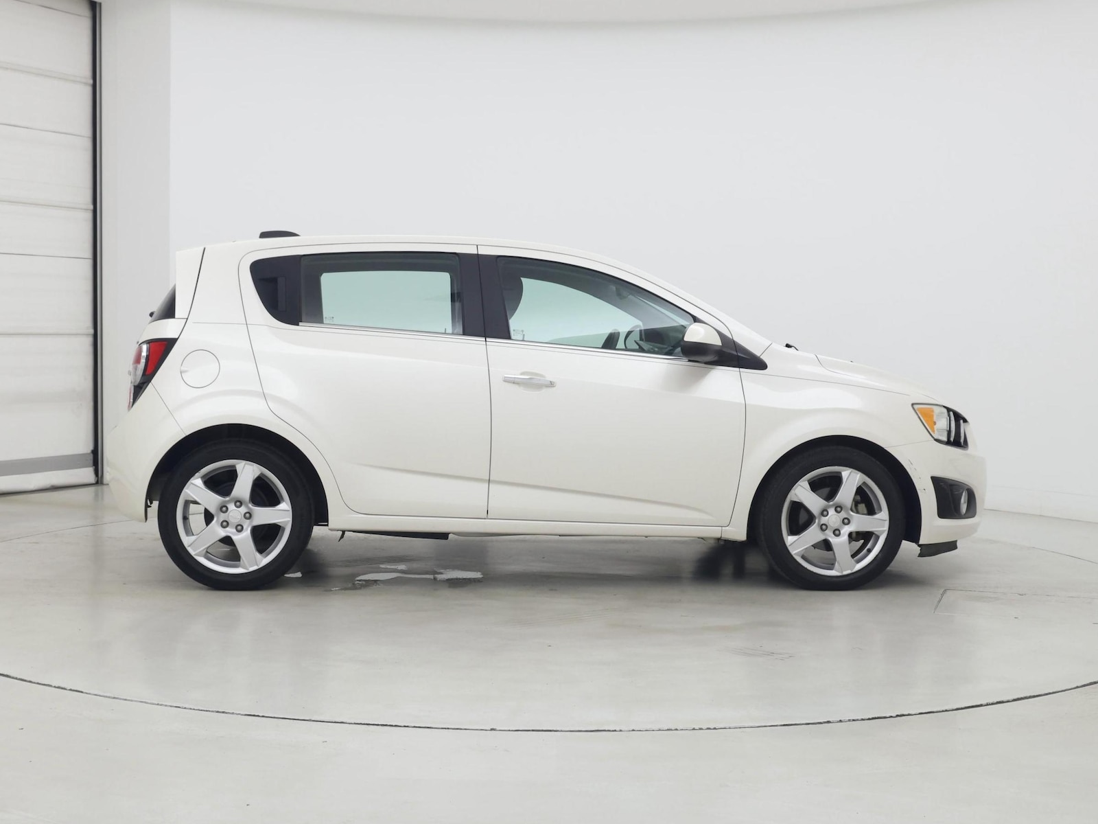 2015 Chevrolet Sonic LTZ - Photo 8