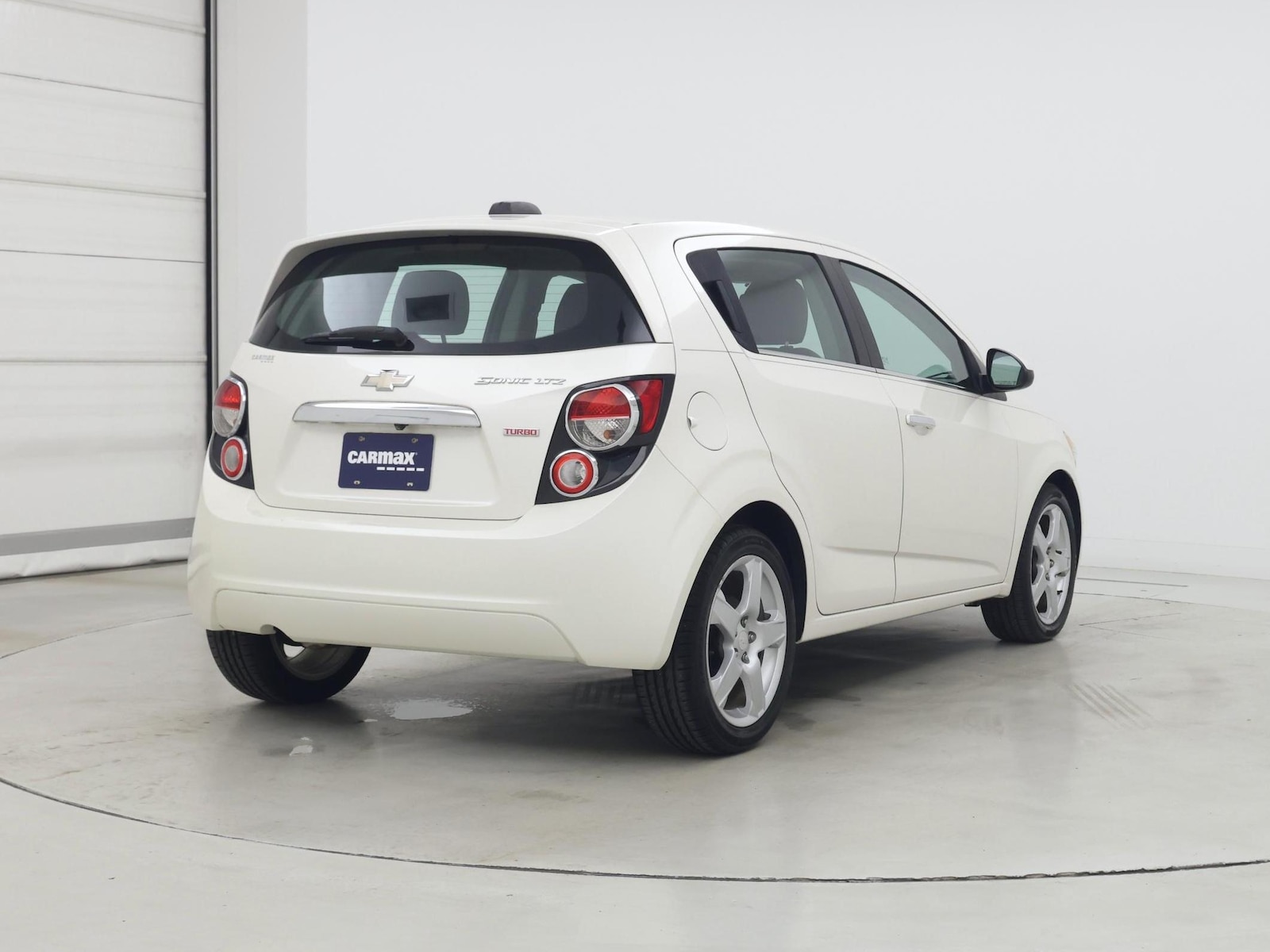 2015 Chevrolet Sonic LTZ - Photo 9