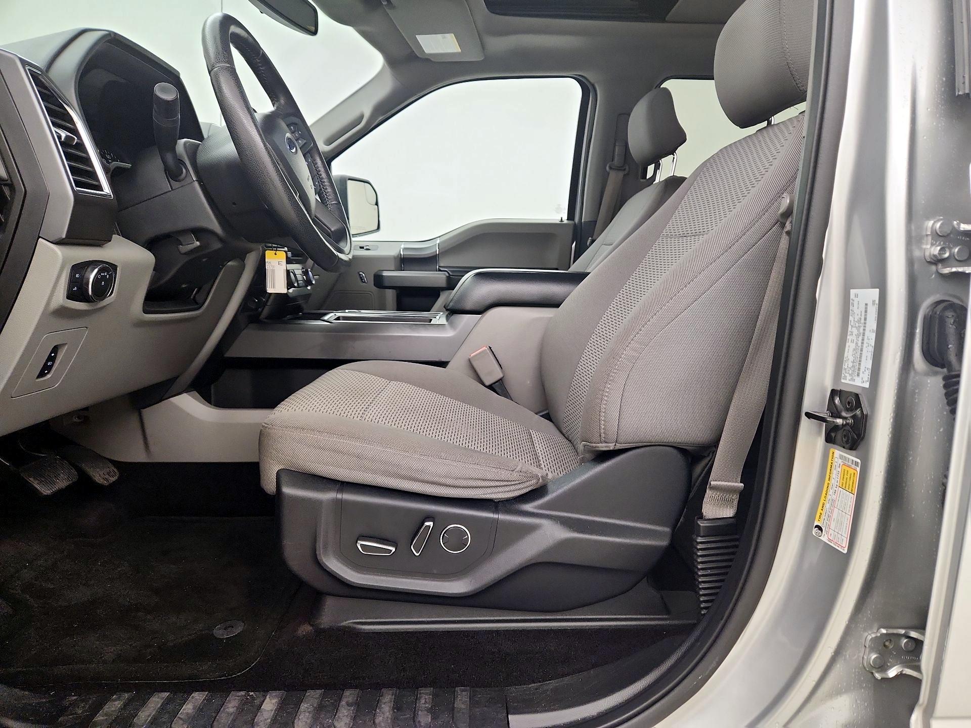 Thumbnail: 2016 Ford F-150 - 11