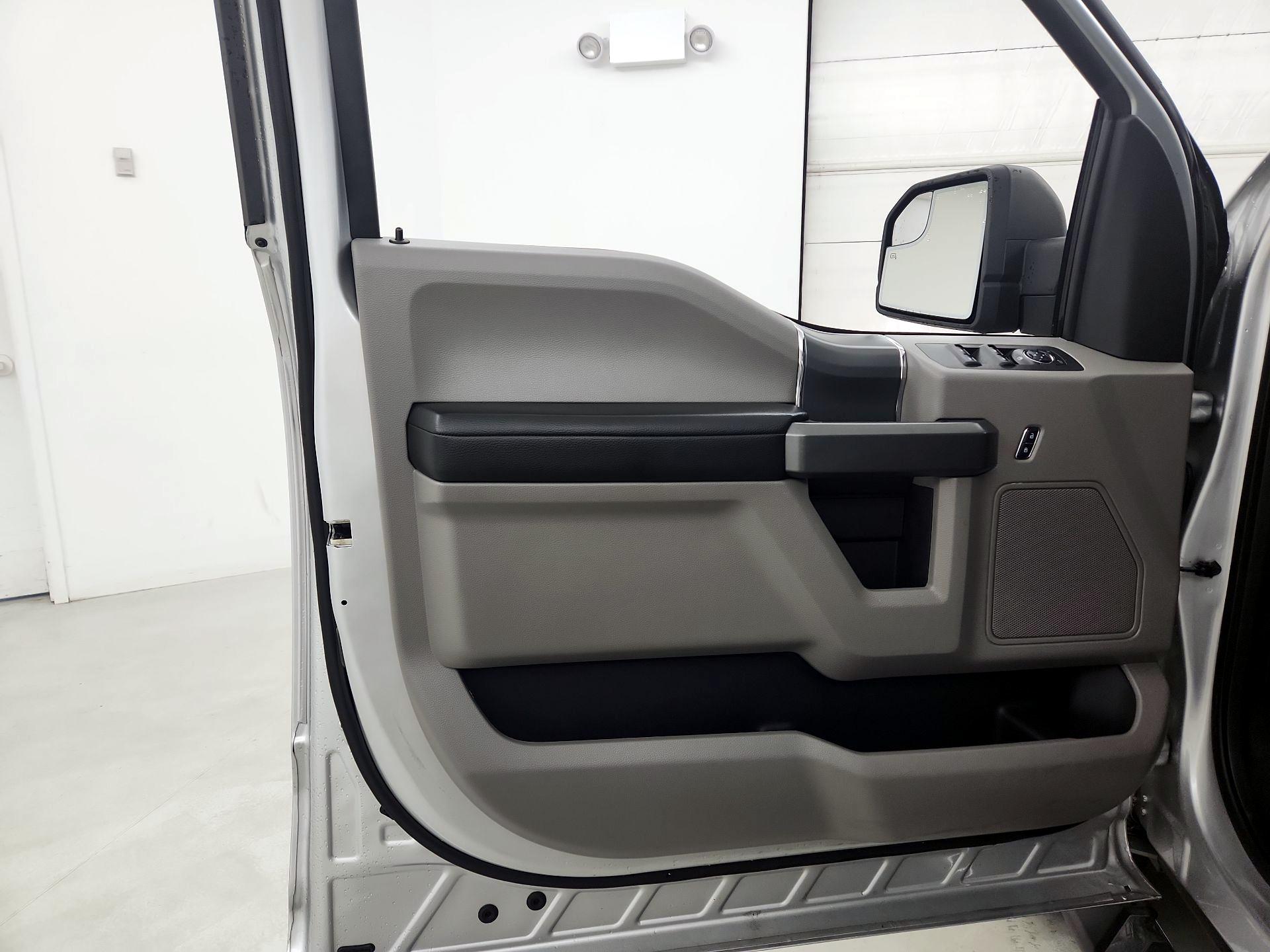 Thumbnail: 2016 Ford F-150 - 12