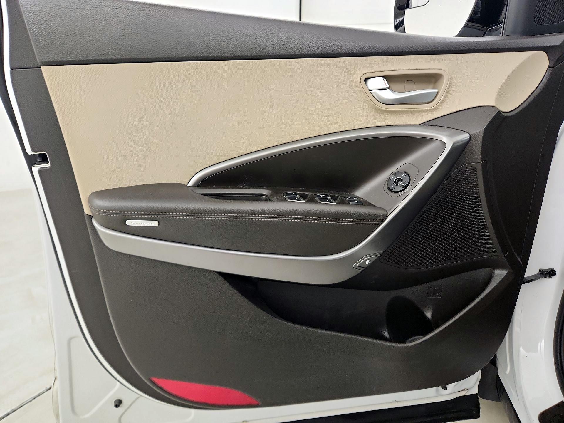 Thumbnail: 2018 Hyundai Santa Fe - 12