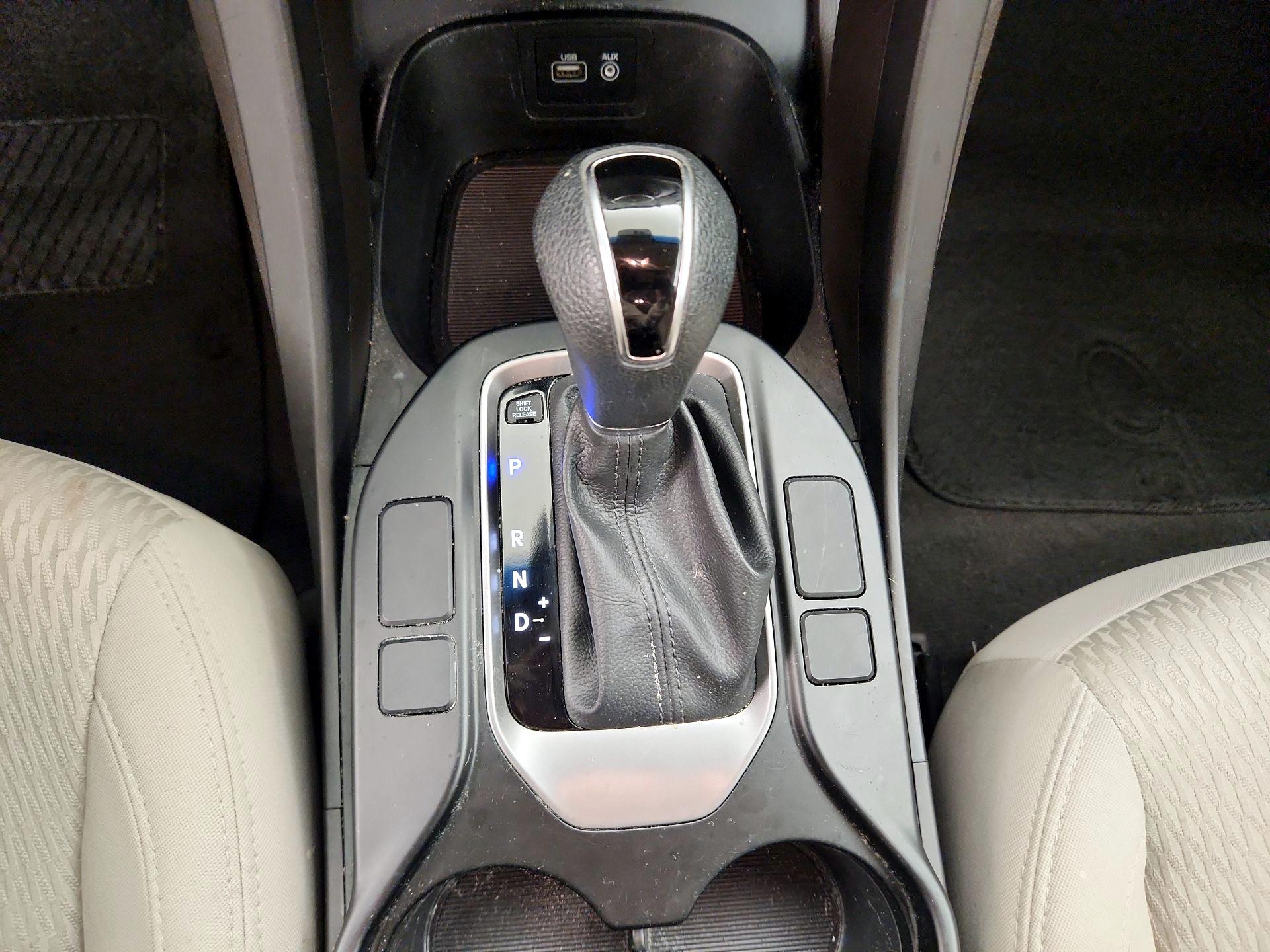 Thumbnail: 2018 Hyundai Santa Fe - 17