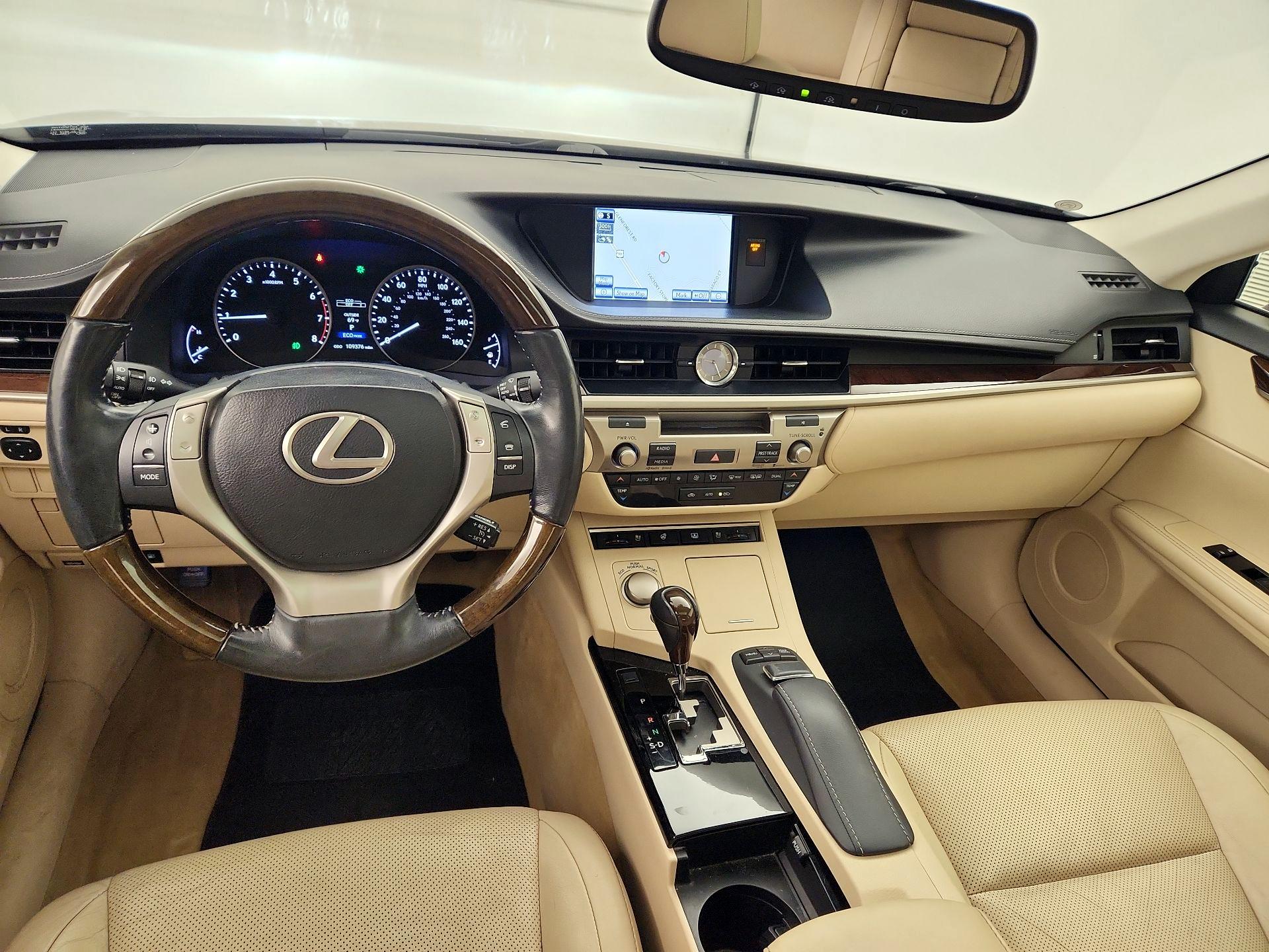 Thumbnail: 2014 Lexus ES - 9