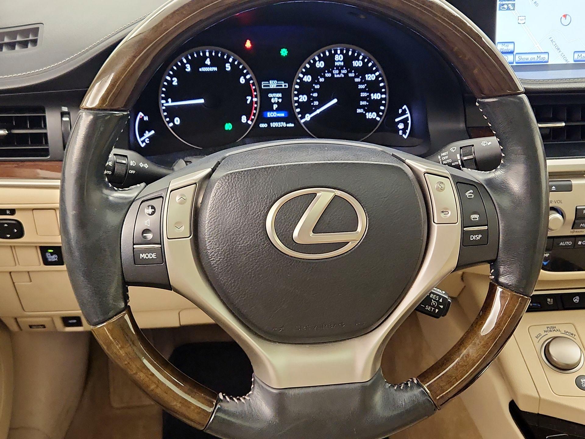 Thumbnail: 2014 Lexus ES - 10