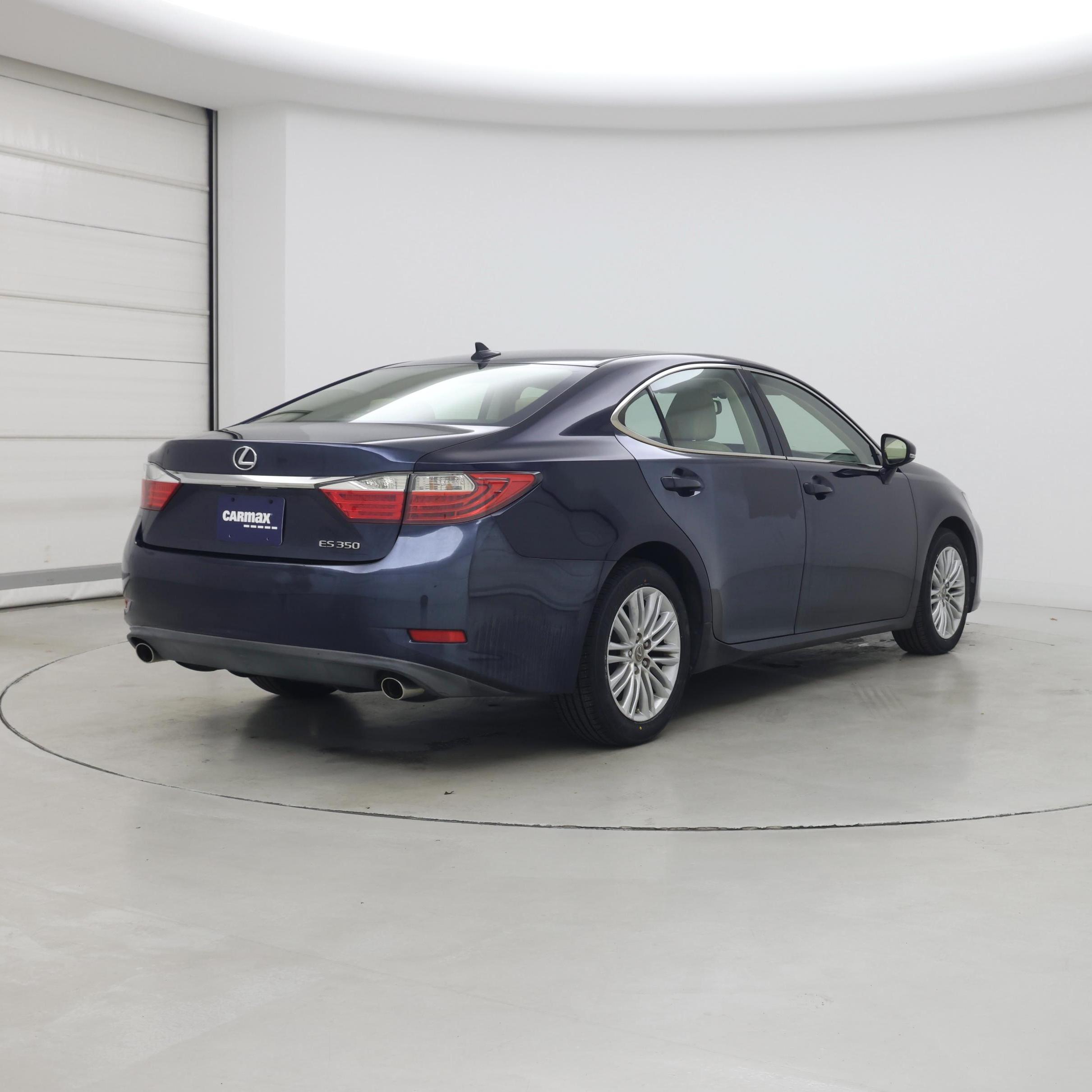 Thumbnail: 2014 Lexus ES - 8