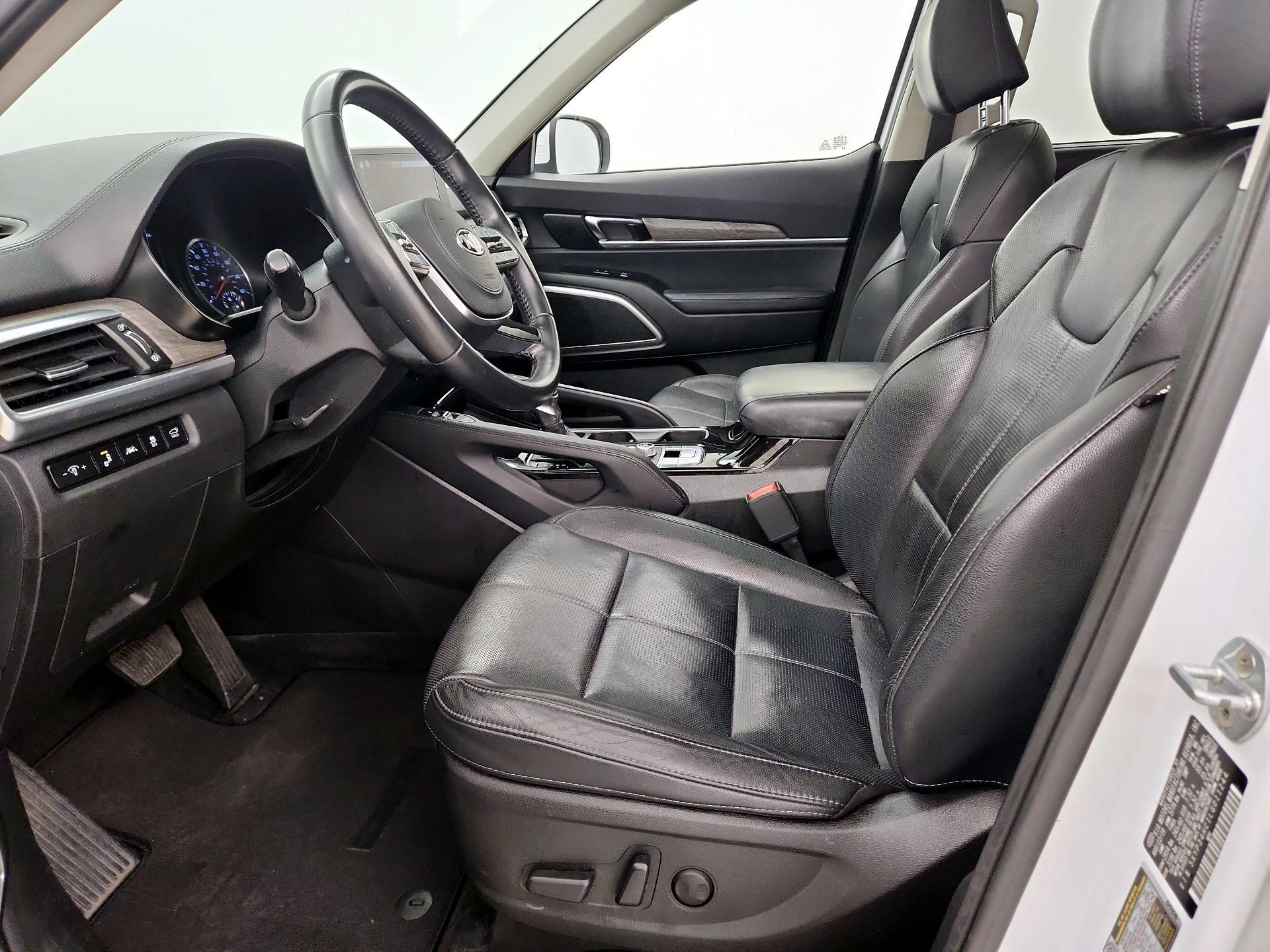 Thumbnail: 2020 Kia Telluride - 11