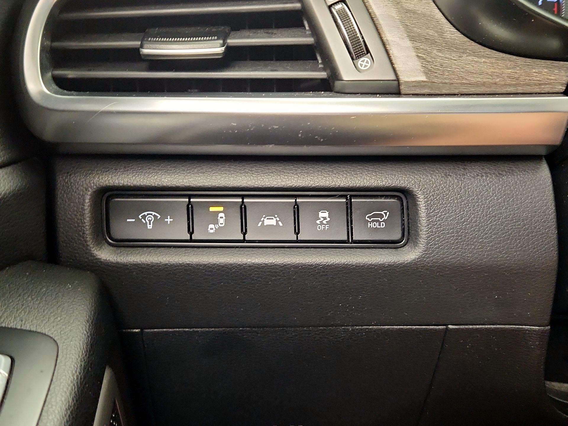 Thumbnail: 2020 Kia Telluride - 13