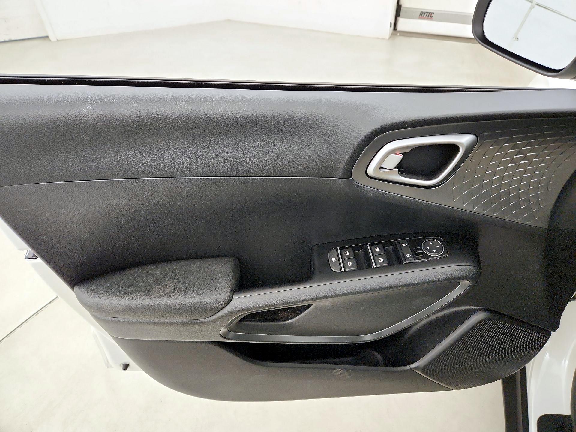 Thumbnail: 2021 Kia Soul - 12