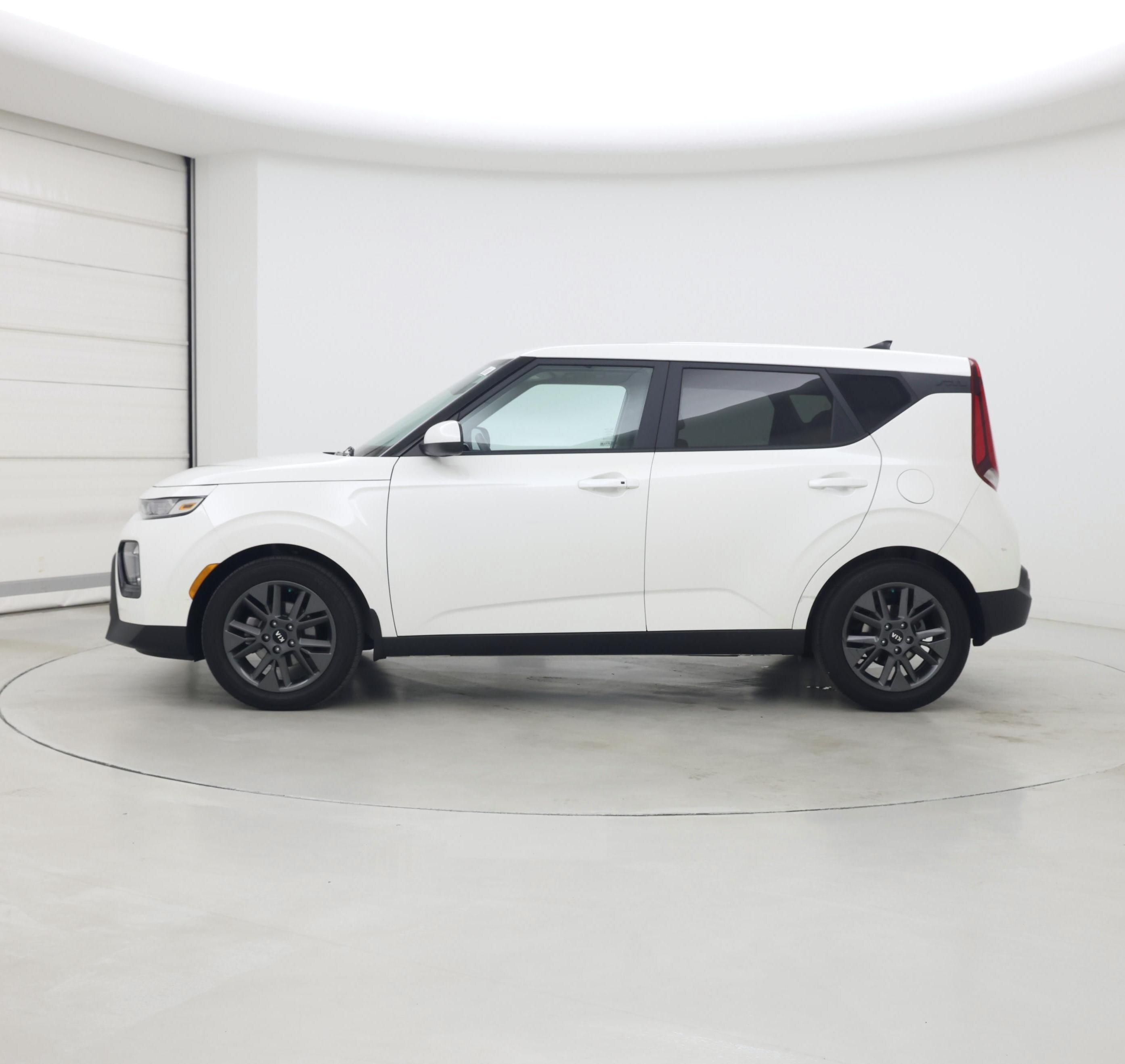 Thumbnail: 2021 Kia Soul - 3