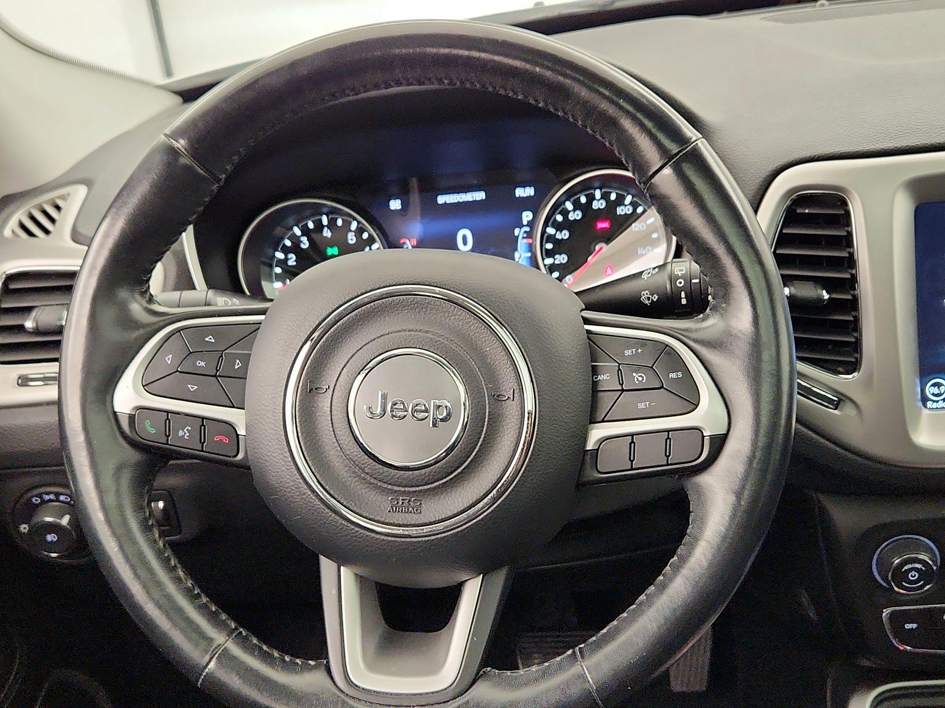 Thumbnail: 2019 Jeep Compass - 10