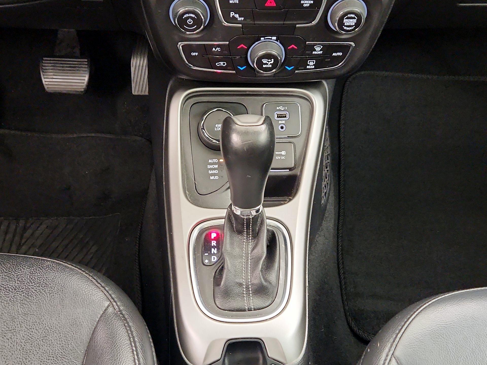 Thumbnail: 2019 Jeep Compass - 18