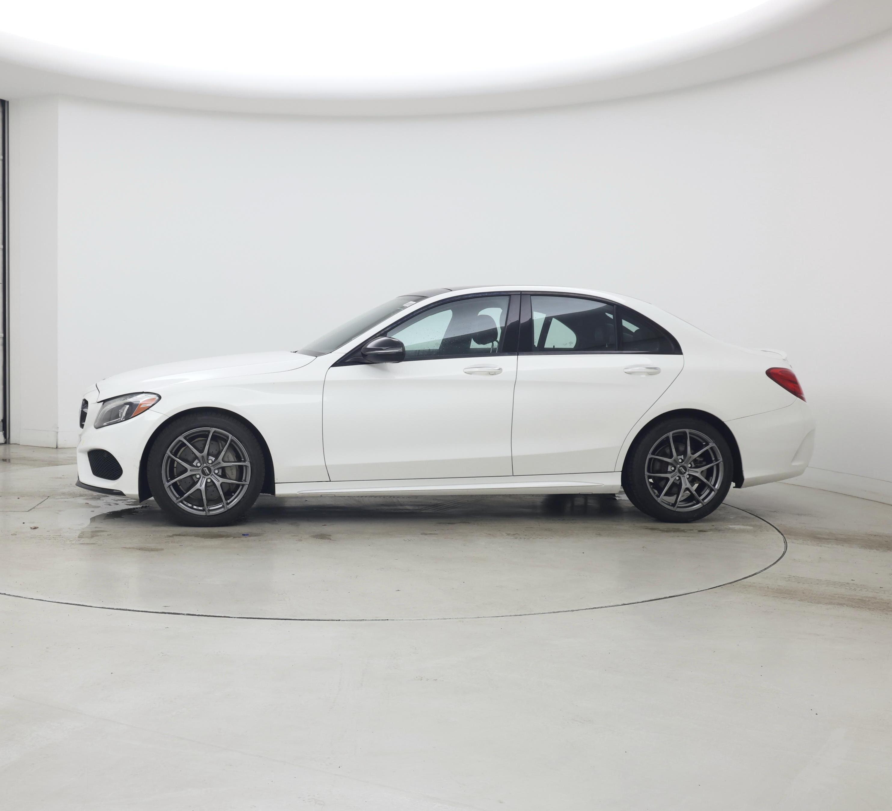 Thumbnail: 2016 Mercedes-Benz C-Class - 3