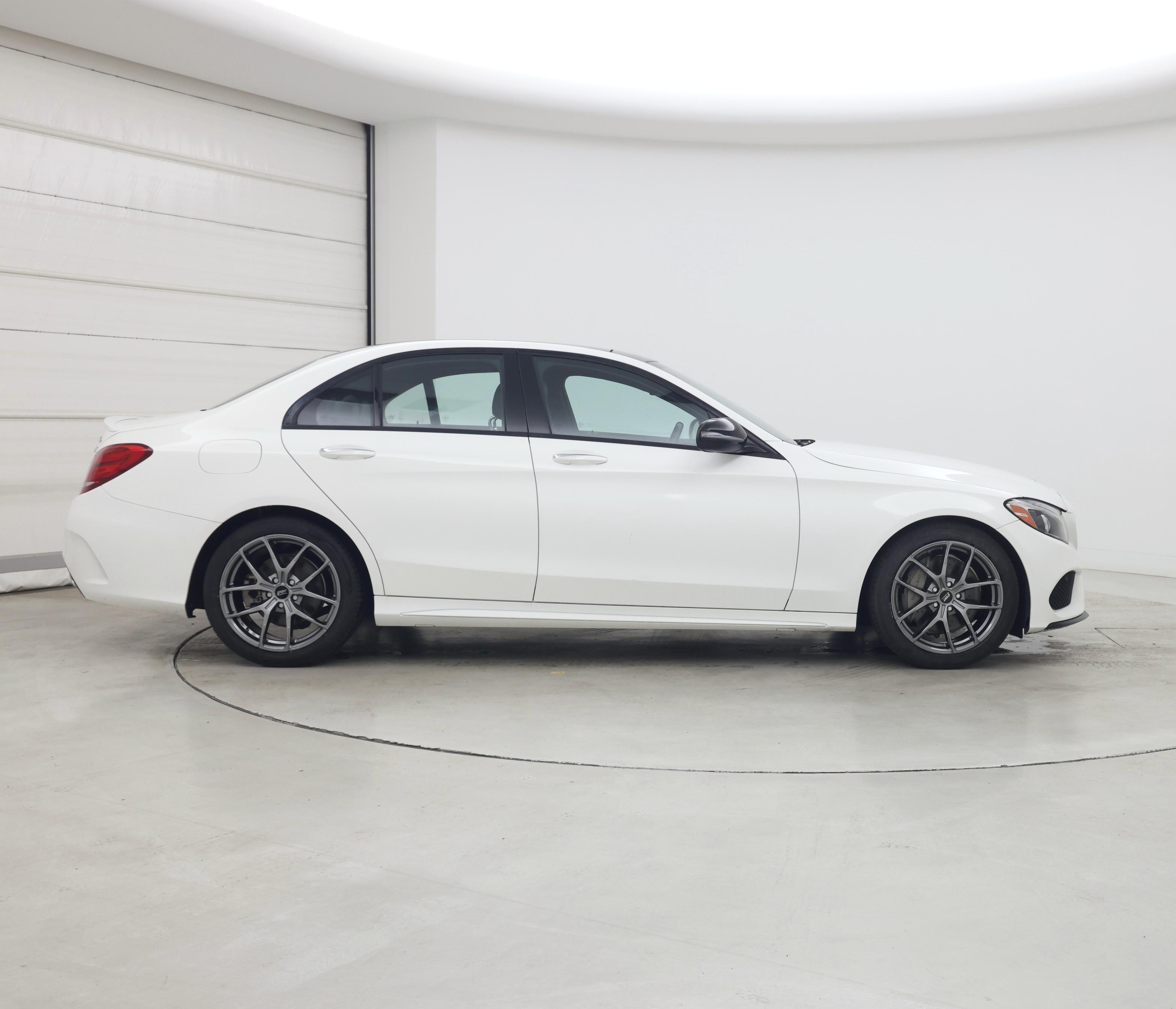 Thumbnail: 2016 Mercedes-Benz C-Class - 7