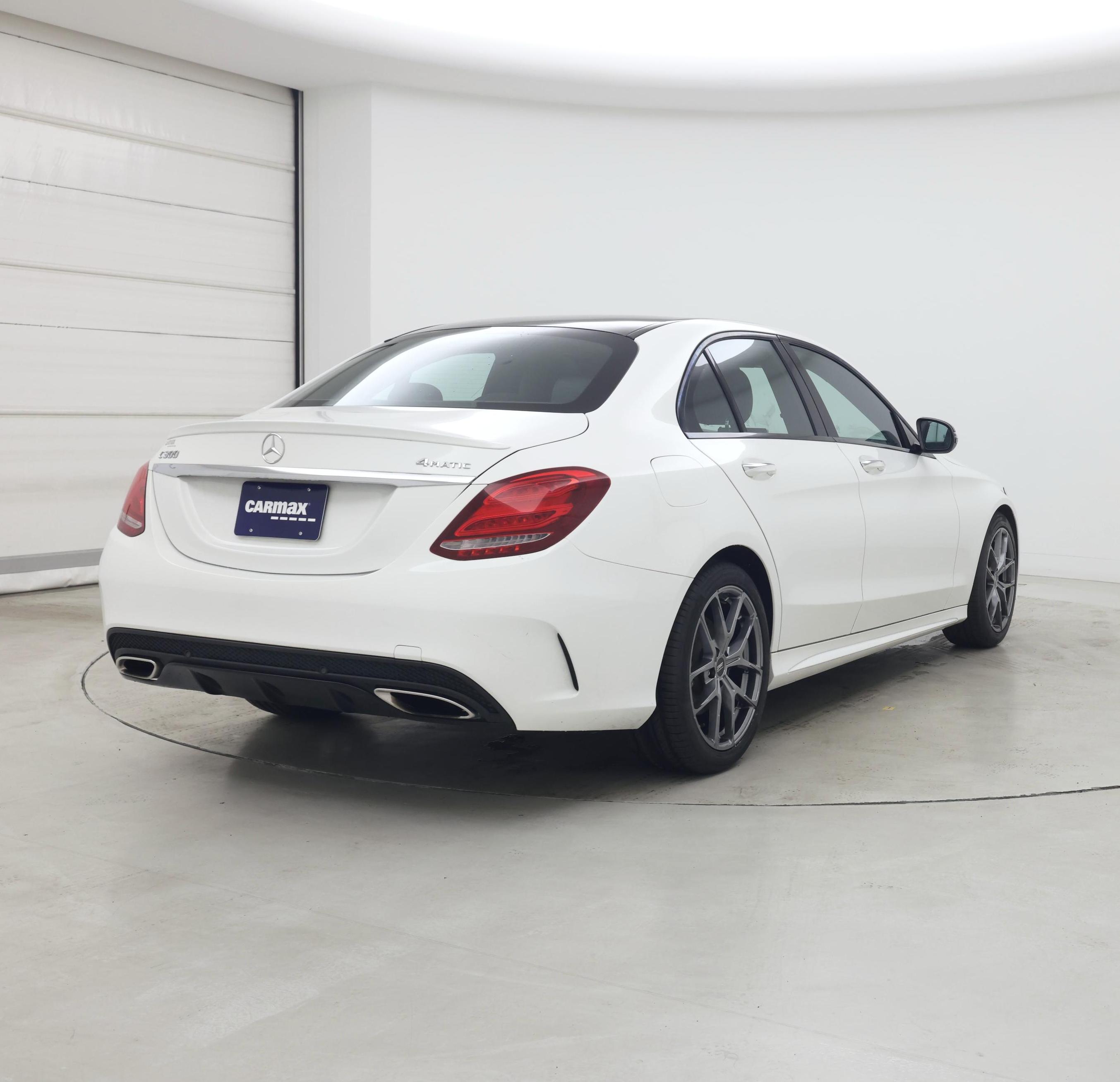 Thumbnail: 2016 Mercedes-Benz C-Class - 8