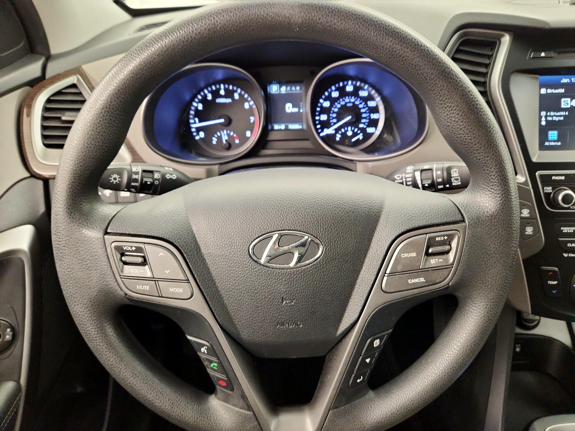 Thumbnail: 2018 Hyundai Santa Fe - 10