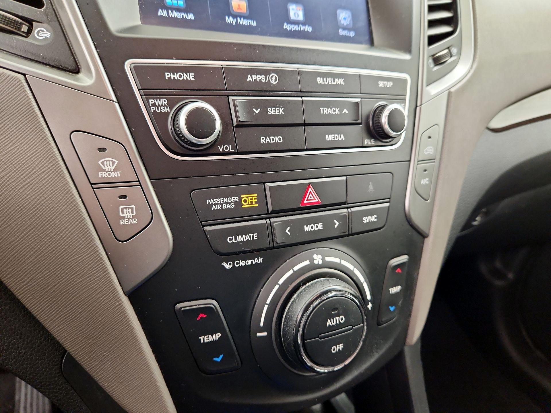 Thumbnail: 2018 Hyundai Santa Fe - 16