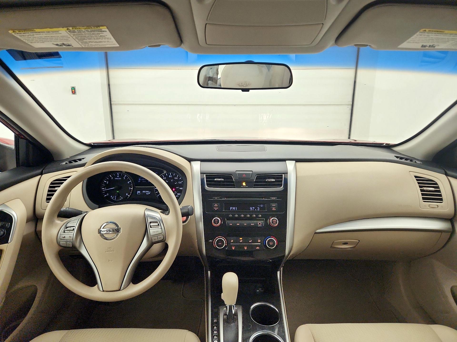 Thumbnail: 2014 Nissan Altima - 9