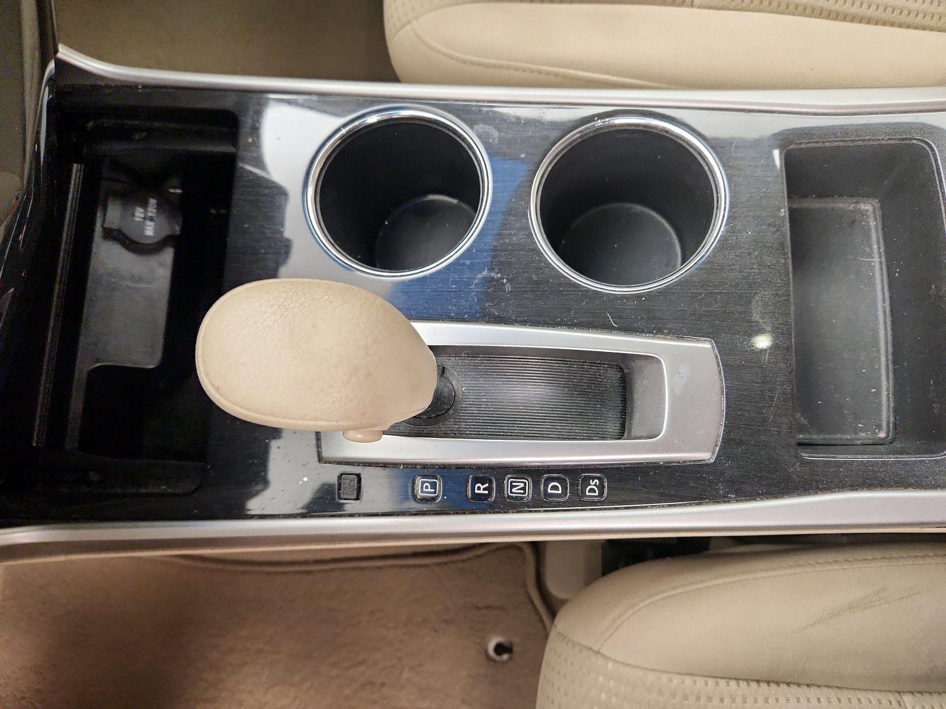 Thumbnail: 2014 Nissan Altima - 16