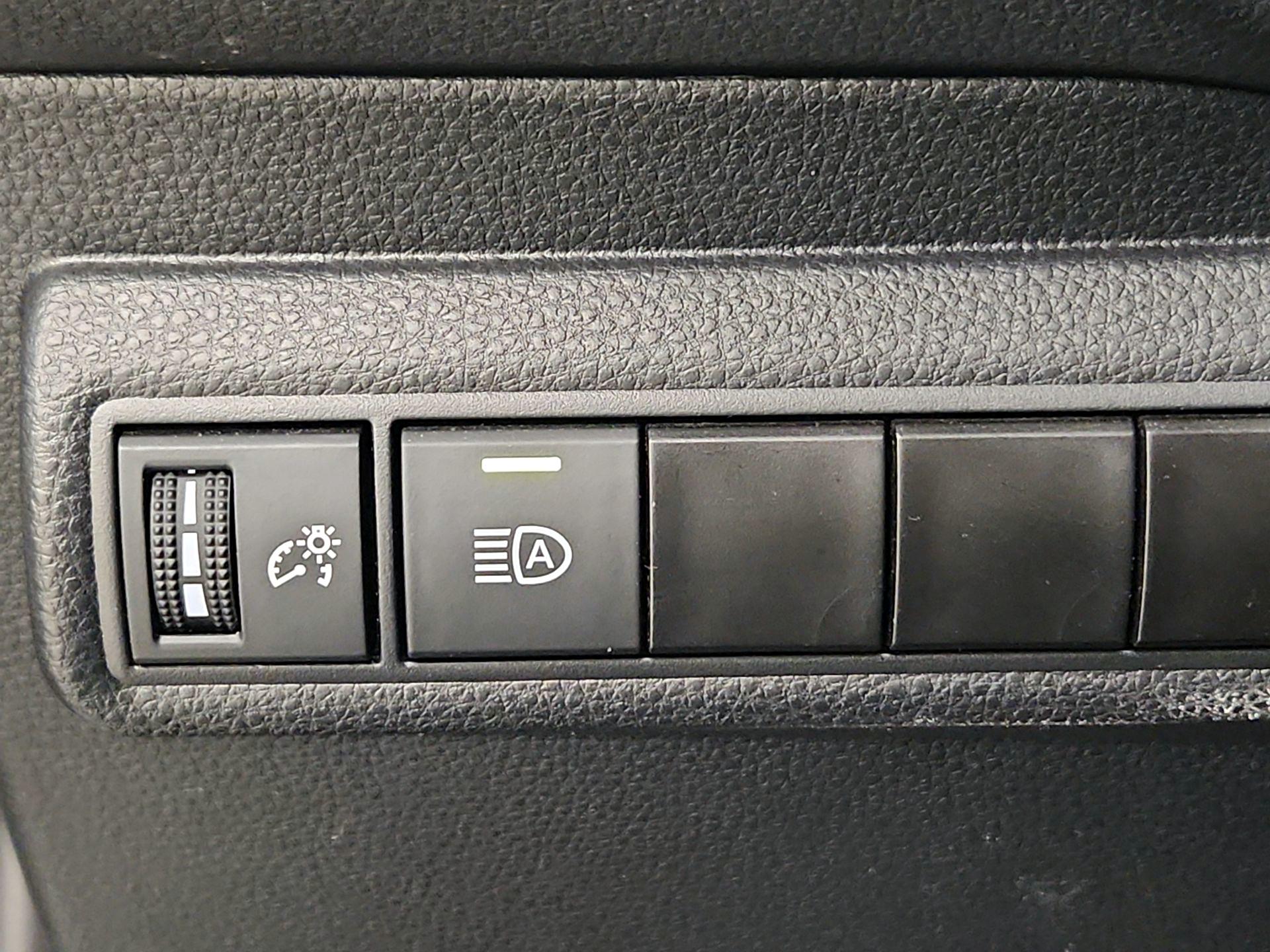 Thumbnail: 2024 Toyota Corolla - 13