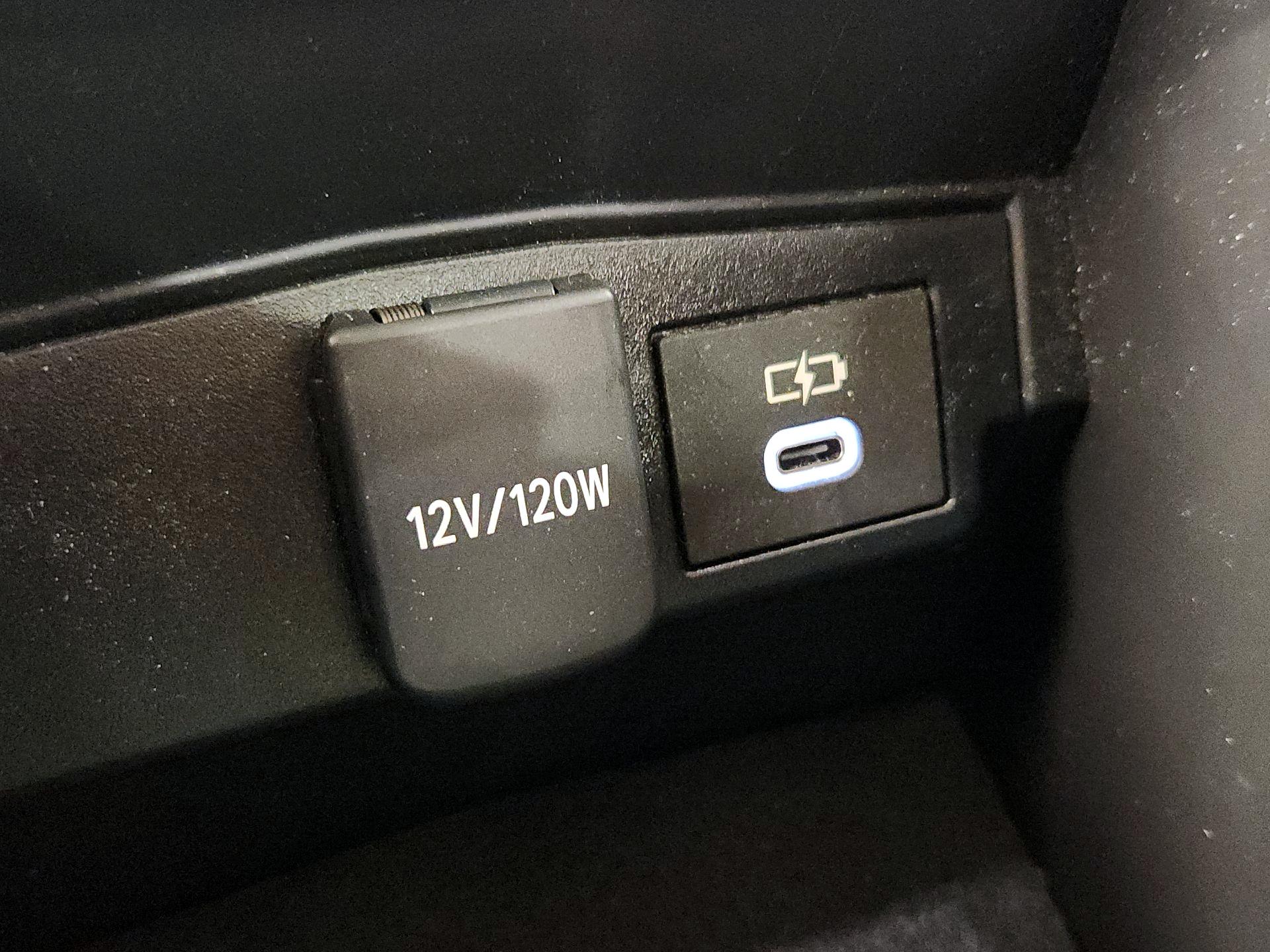 Thumbnail: 2024 Toyota Corolla - 18