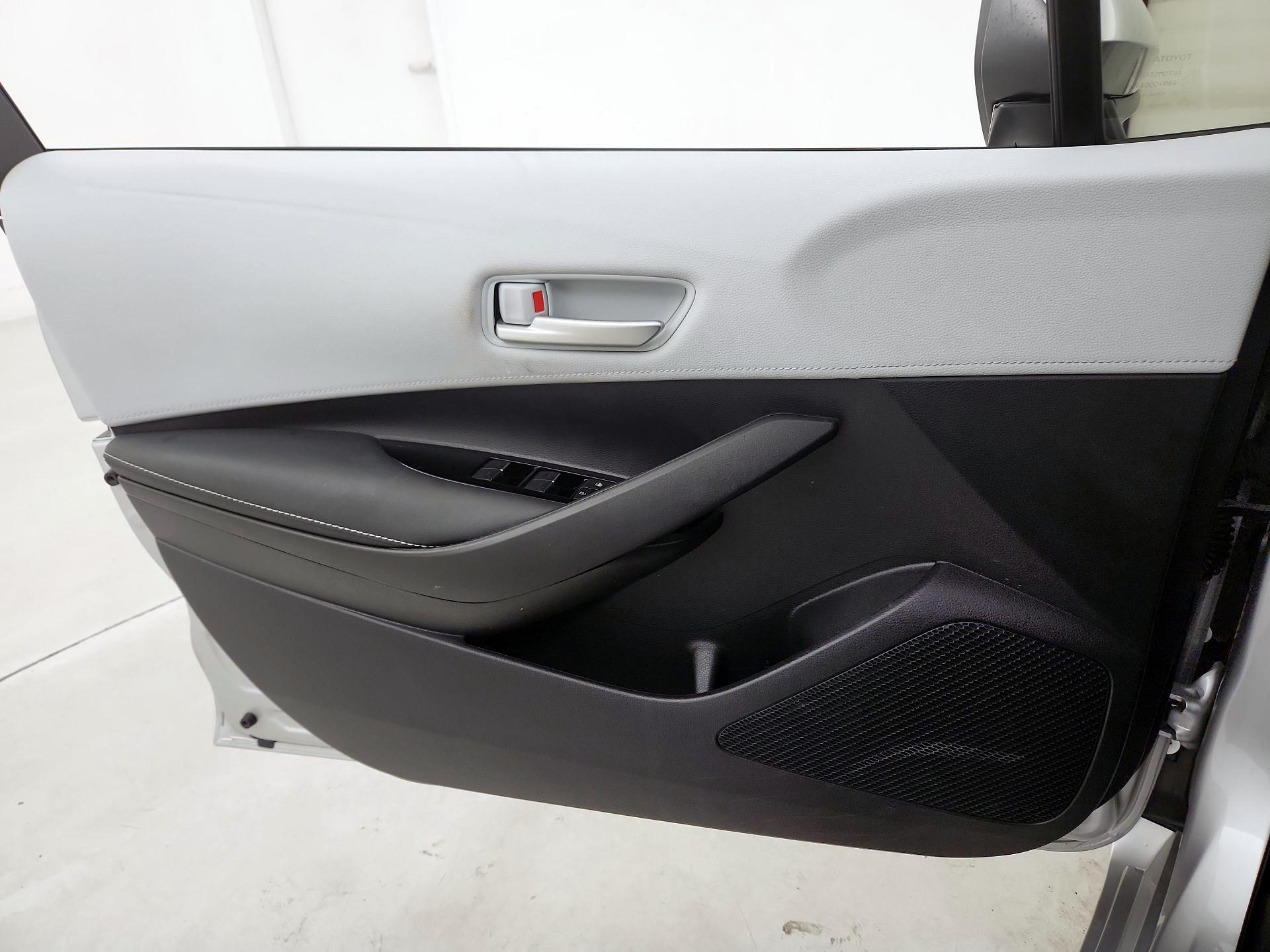 Thumbnail: 2021 Toyota Corolla - 12