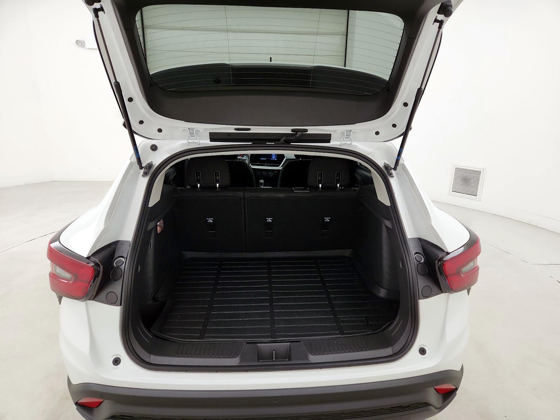 Thumbnail: 2025 Chevrolet Trax - 20