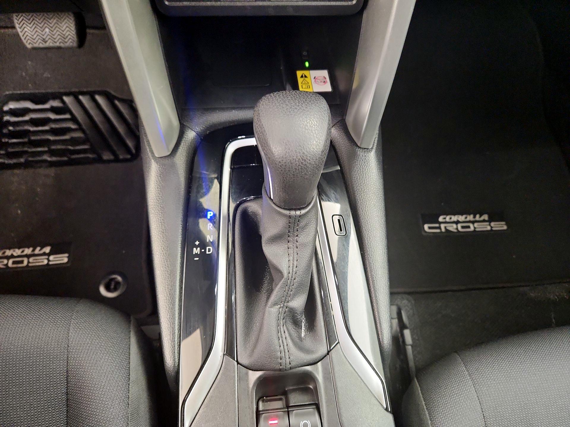 Thumbnail: 2023 Toyota Corolla Cross - 17