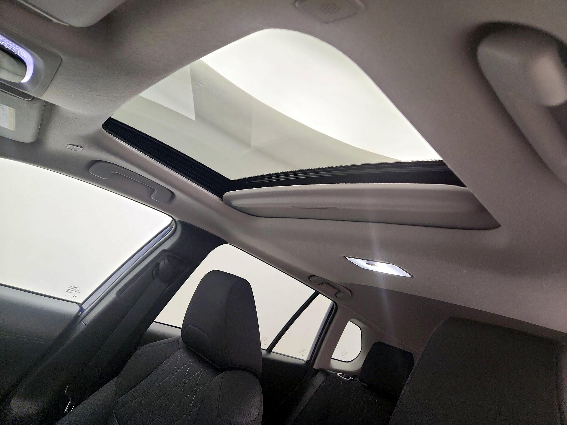 Thumbnail: 2023 Toyota Corolla Cross - 19