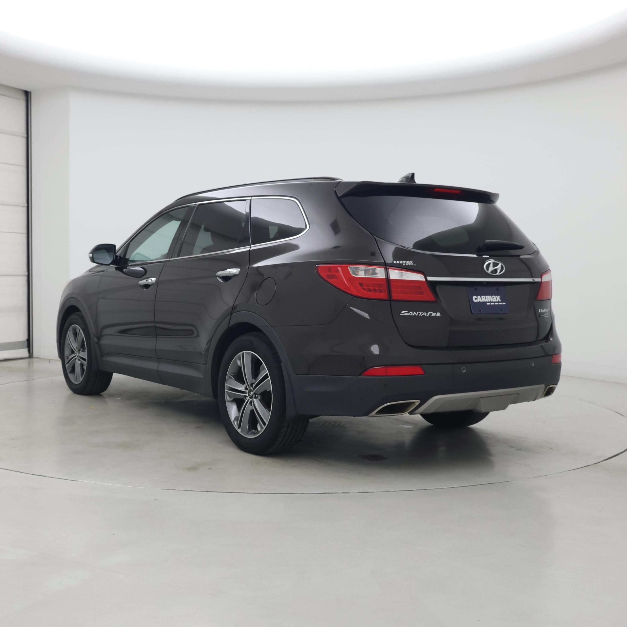 Thumbnail: 2016 Hyundai Santa Fe - 2