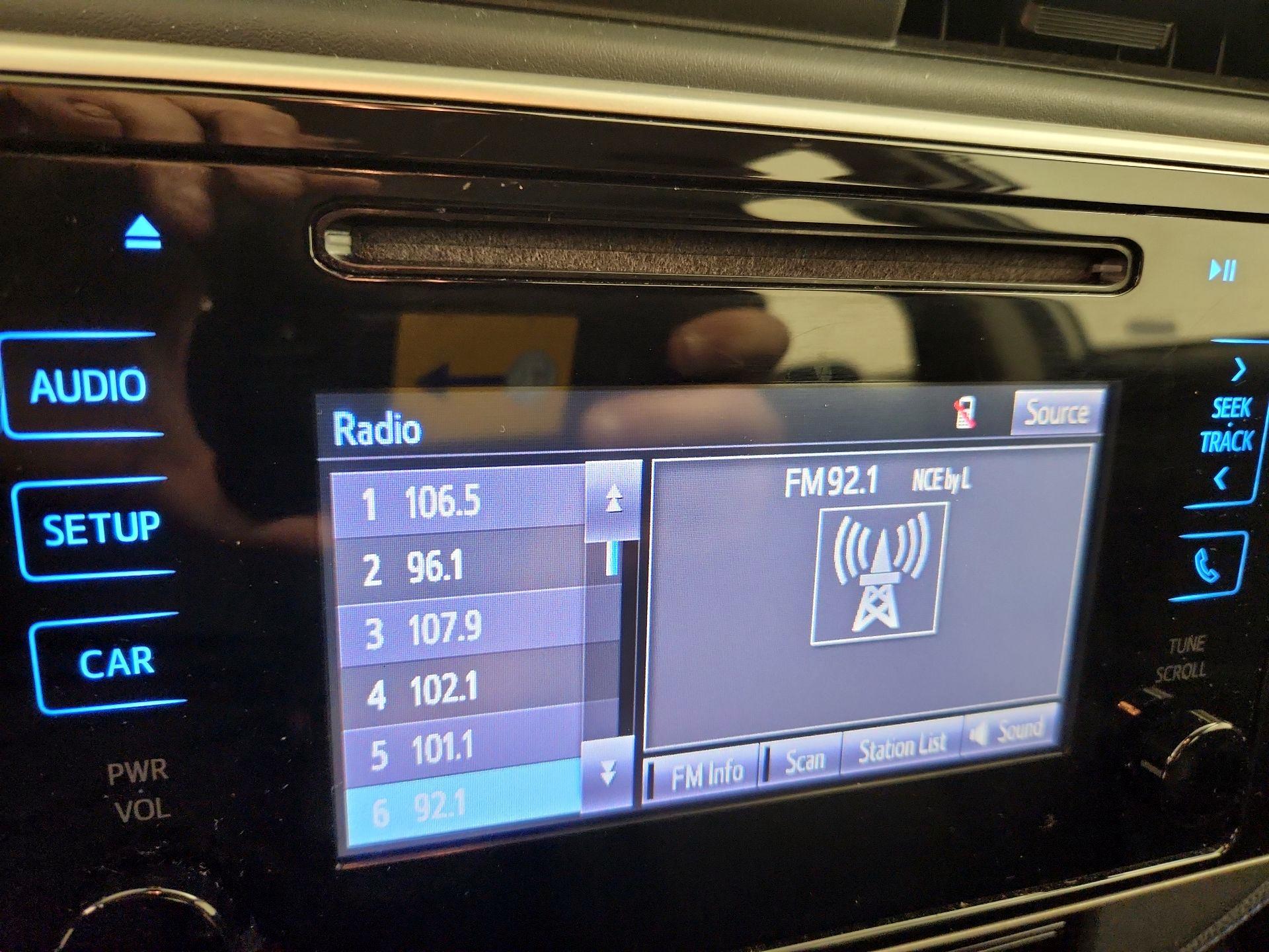 Thumbnail: 2018 Toyota Corolla - 14