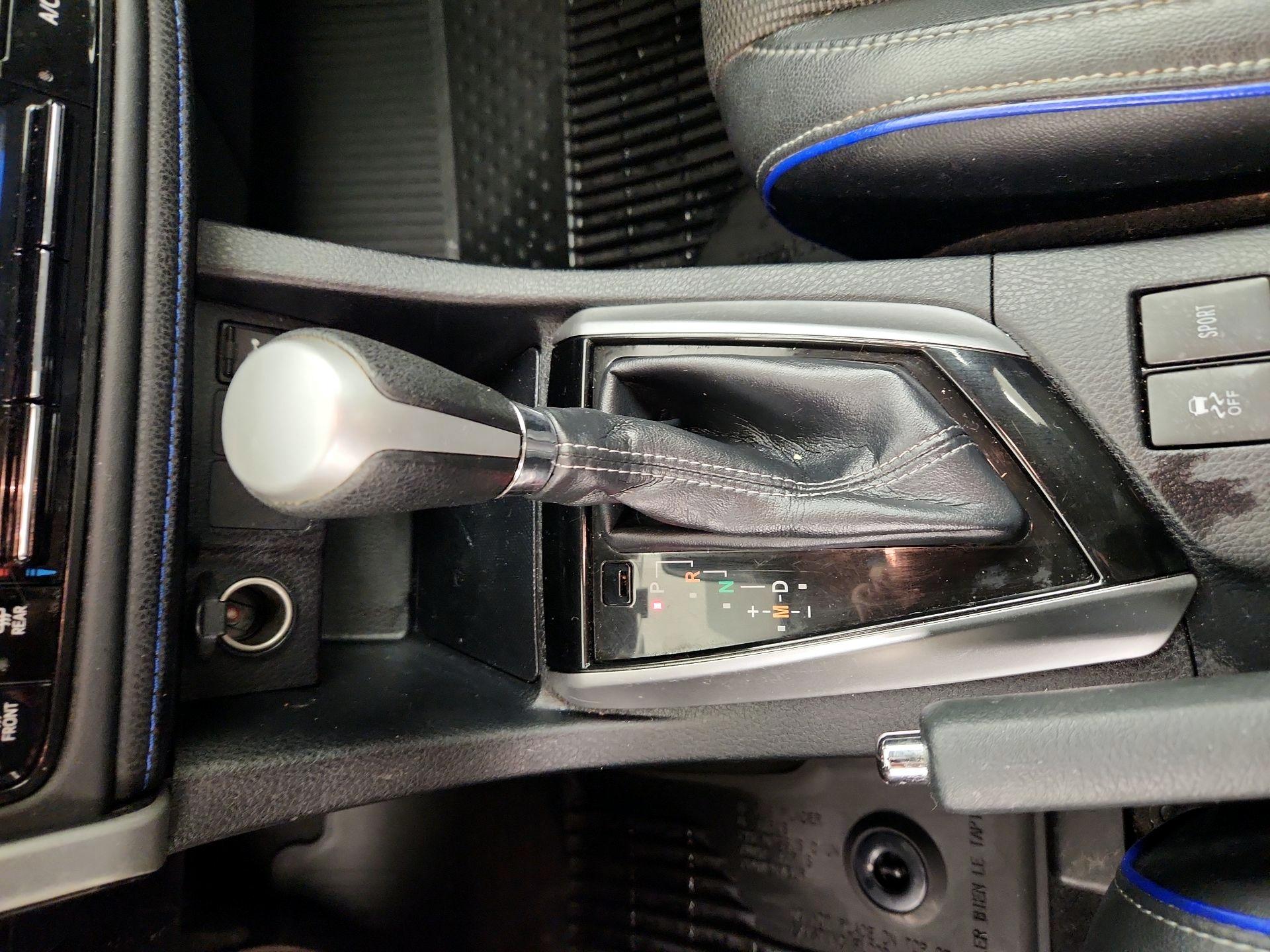 Thumbnail: 2018 Toyota Corolla - 17