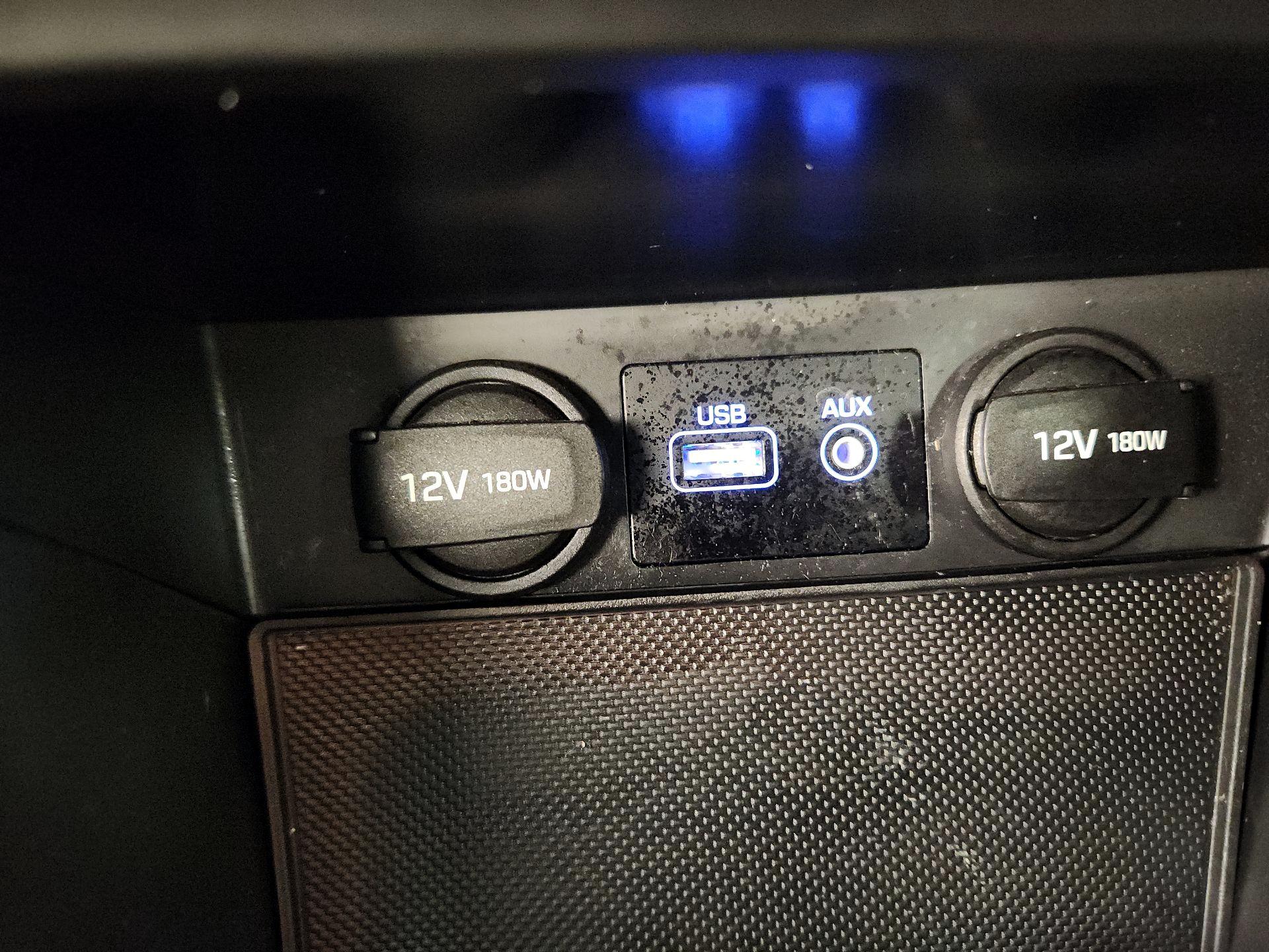 Thumbnail: 2016 Hyundai Sonata - 18