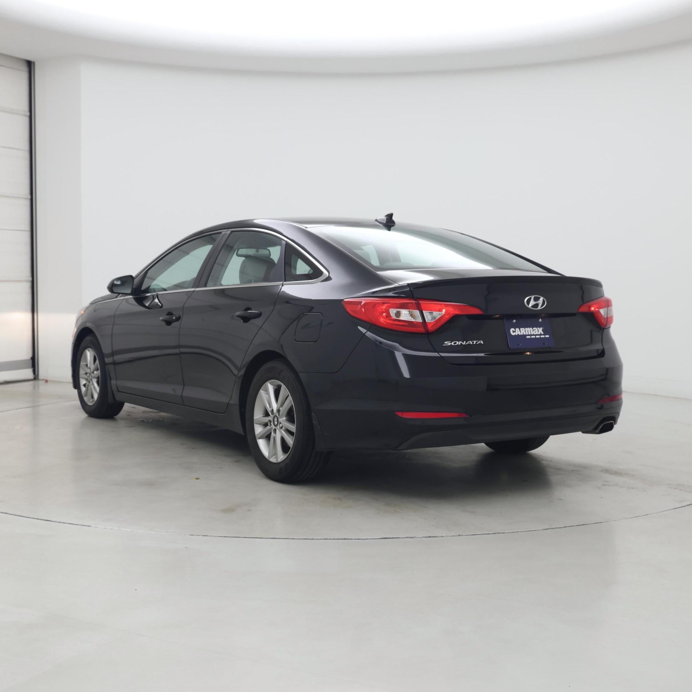 Thumbnail: 2016 Hyundai Sonata - 2