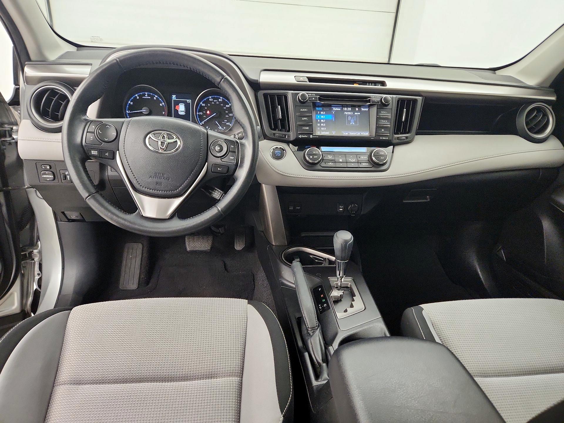 Thumbnail: 2018 Toyota RAV4 - 9