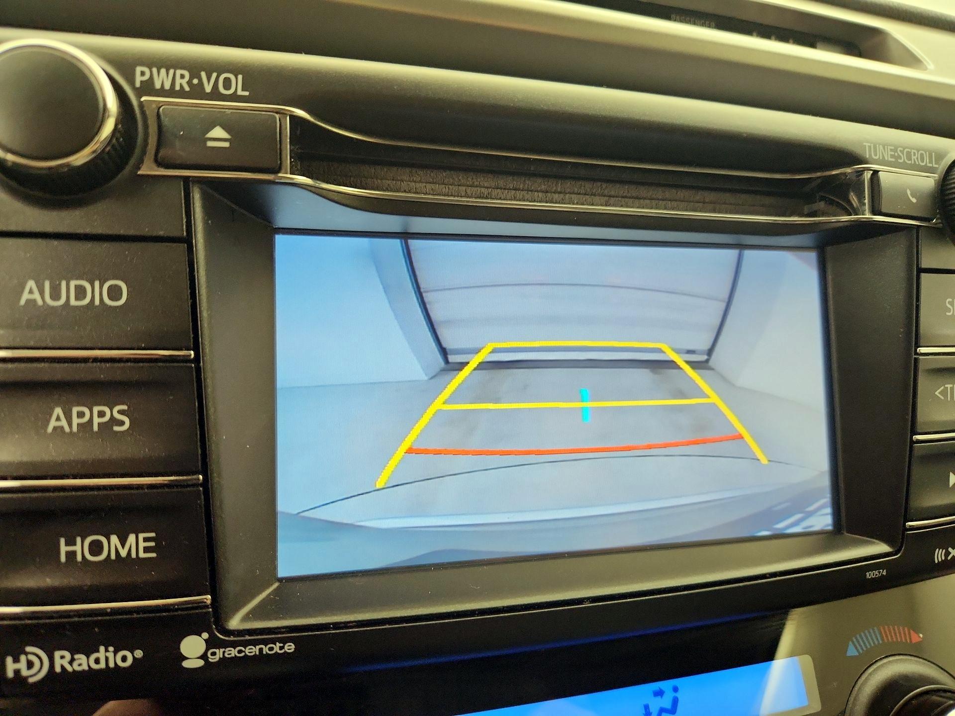 Thumbnail: 2018 Toyota RAV4 - 14