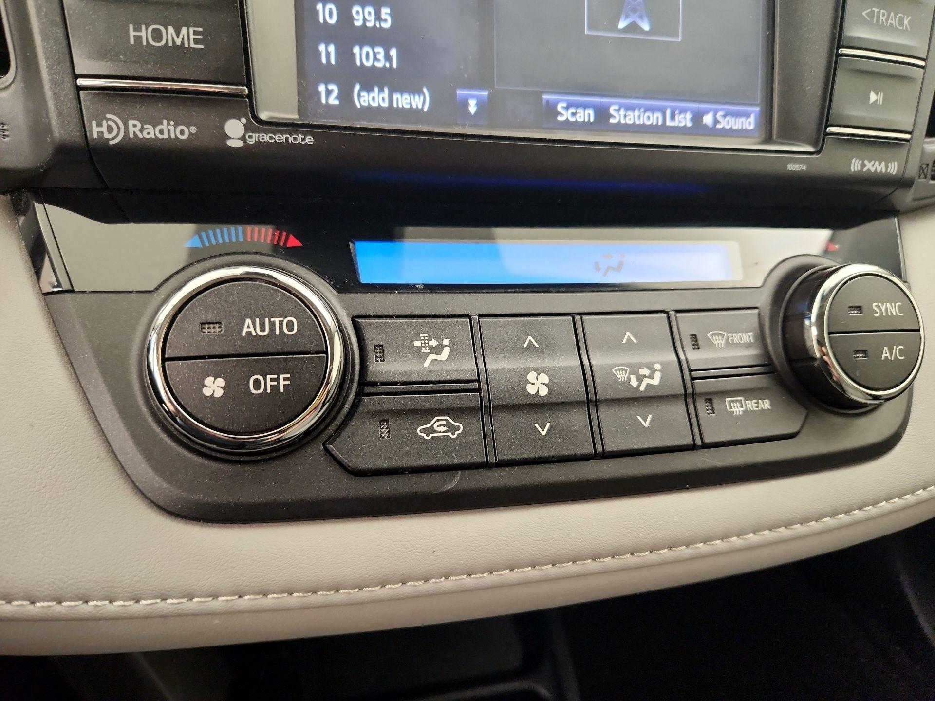 Thumbnail: 2018 Toyota RAV4 - 16