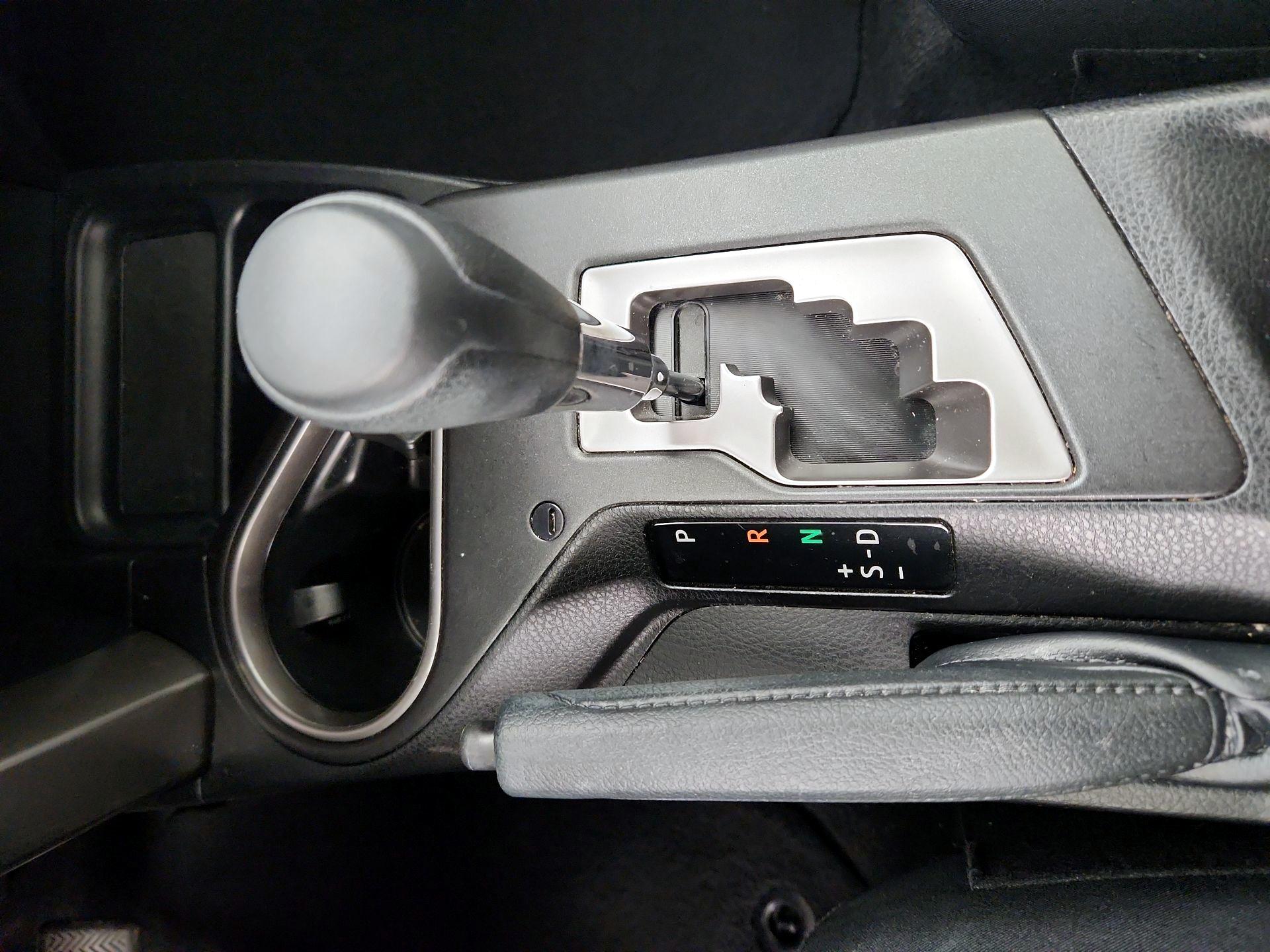 Thumbnail: 2018 Toyota RAV4 - 17