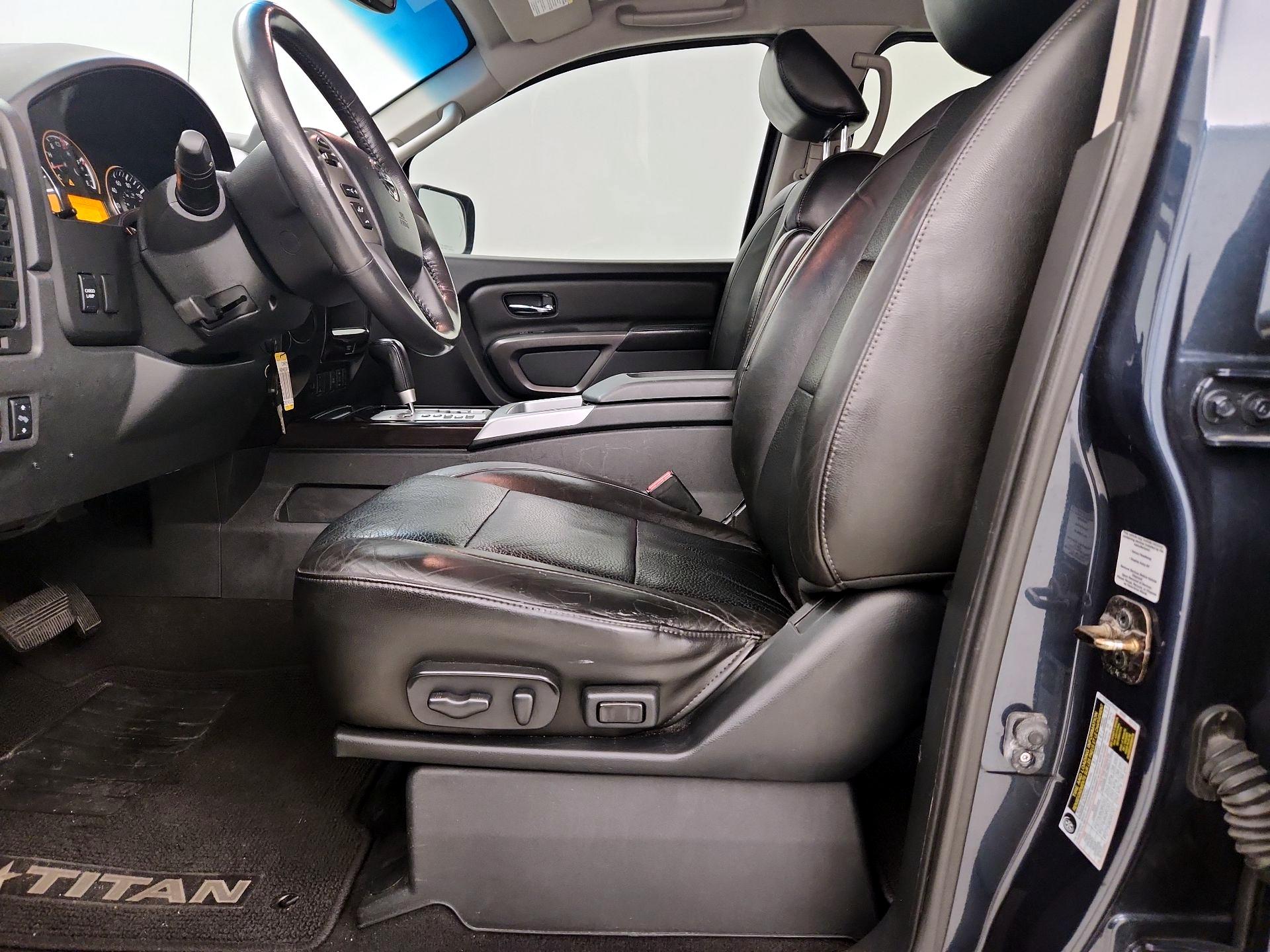 Thumbnail: 2015 Nissan Titan - 11